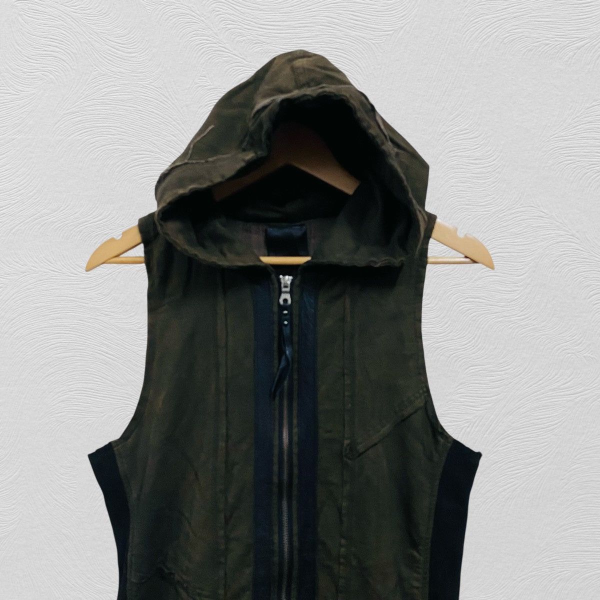 Le Grande Bleu (L.G.B.) Midas vest hooded japanese brand LGB style Size US S / EU 44-46 / 1 - 3 Thumbnail