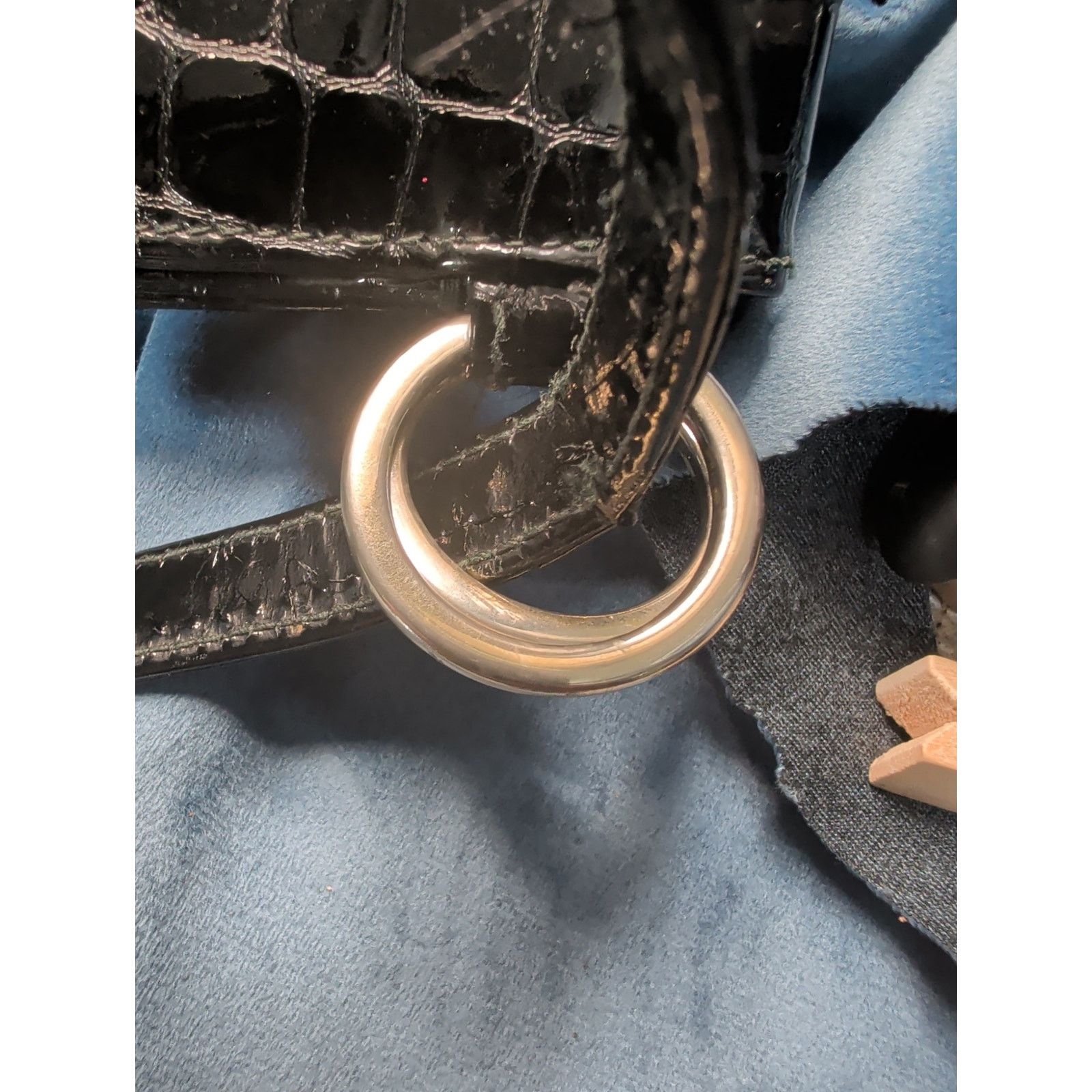Paloma Picasso Paloma Picasso Black Embossed-Patent Leather Shoulder Size ONE SIZE - 4 Thumbnail