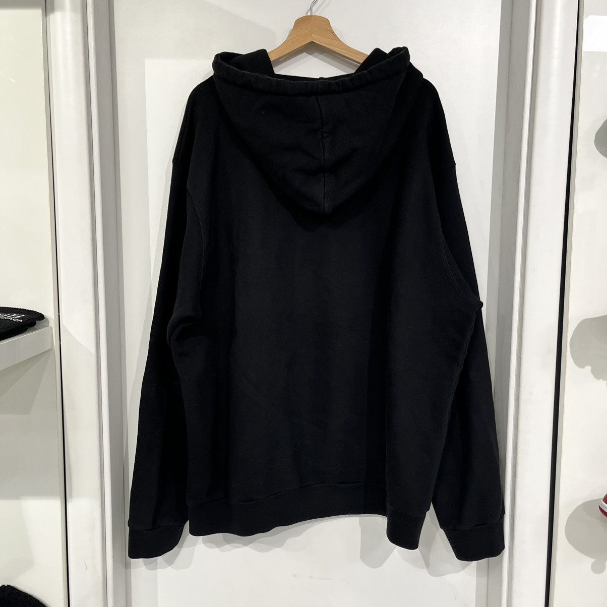 Palm Angels Palm Angels London Sprayed Hoodie Black Size US XXL / EU 58 / 5 - 2 Thumbnail