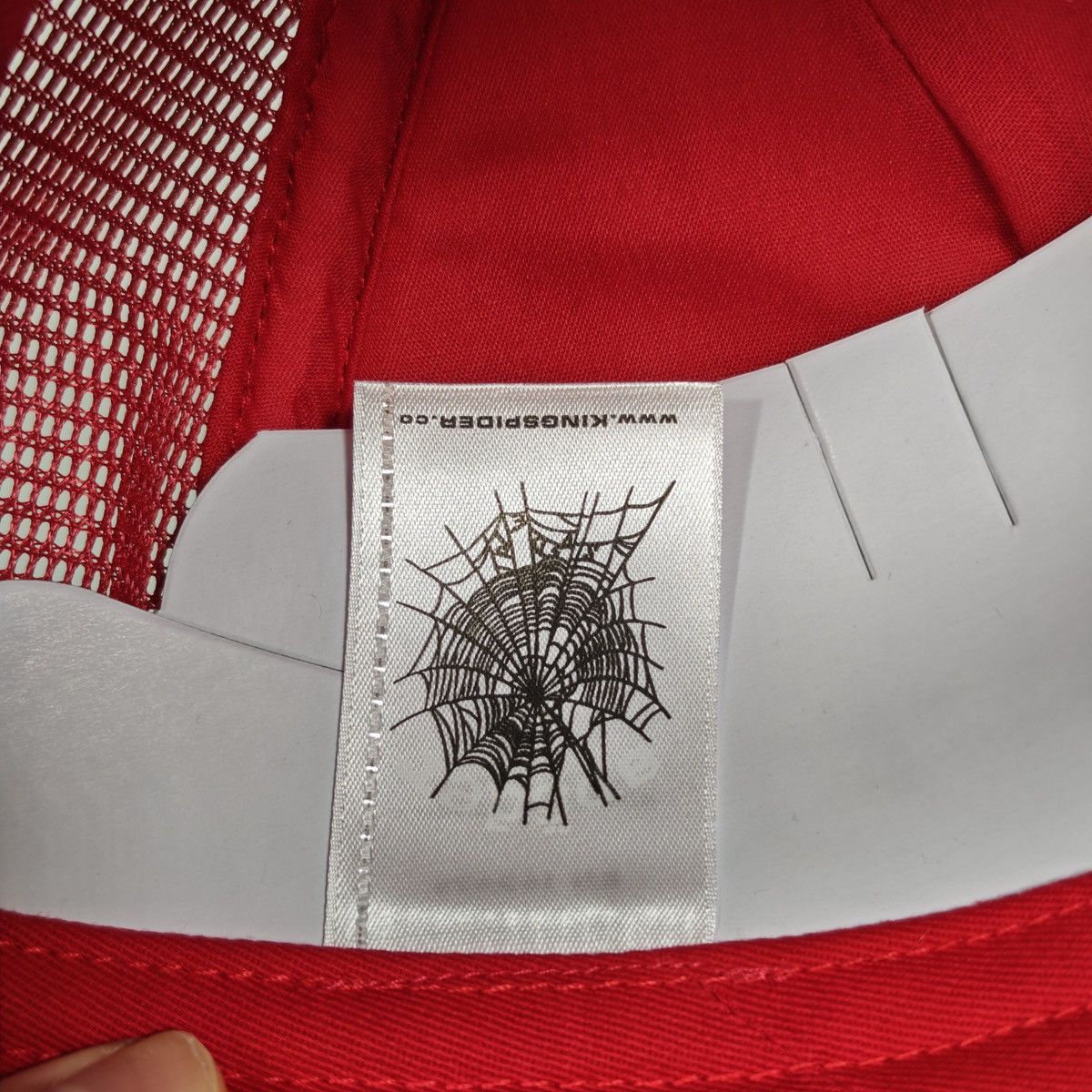 Sp5der Young thug X Sp5der Silk Web bank trucker hat Size ONE SIZE - 8 Thumbnail
