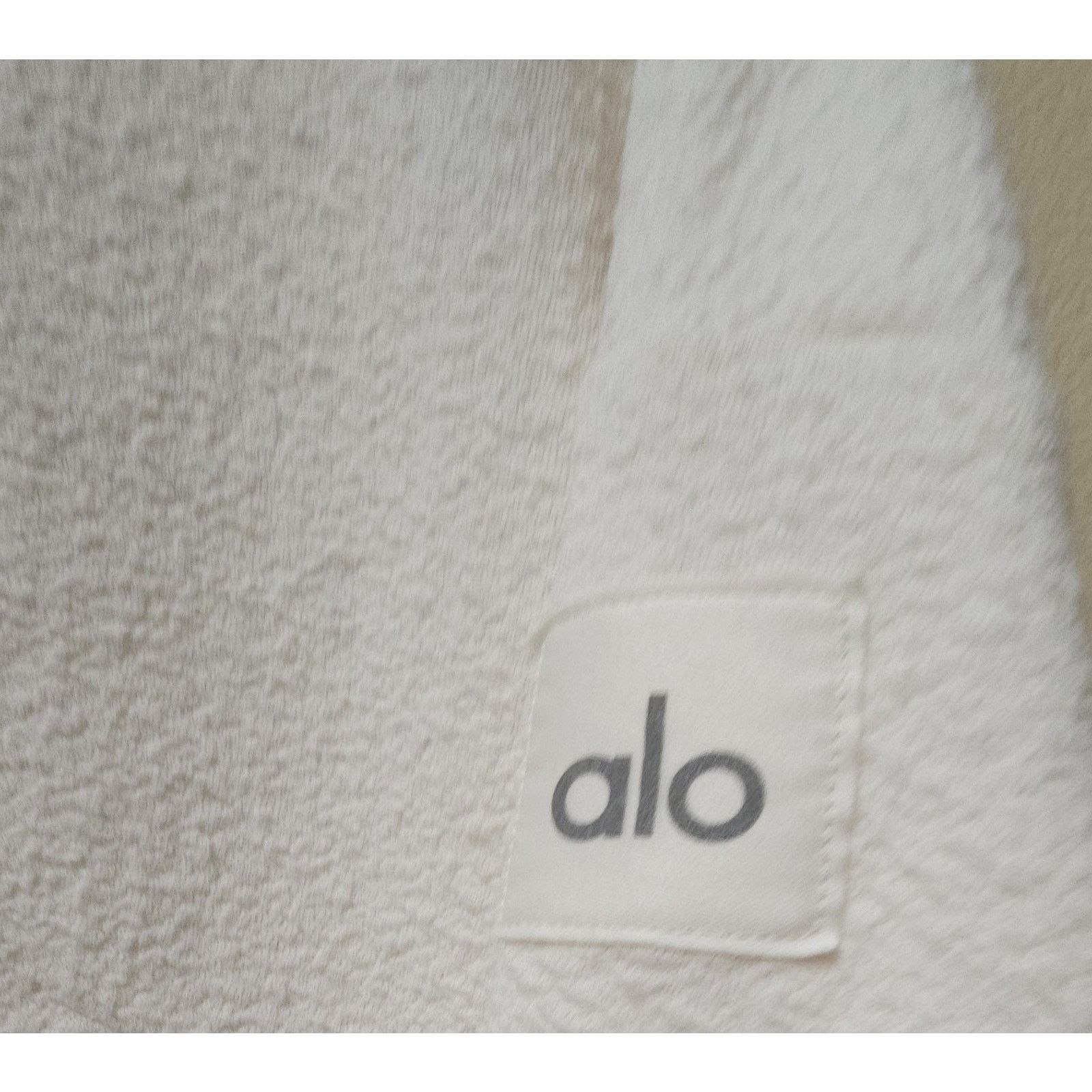 Alo ALO Yoga Tailored Ivory Cream Crop Top Hoodie Sz M Size M / US 6-8 / IT 42-44 - 8 Thumbnail