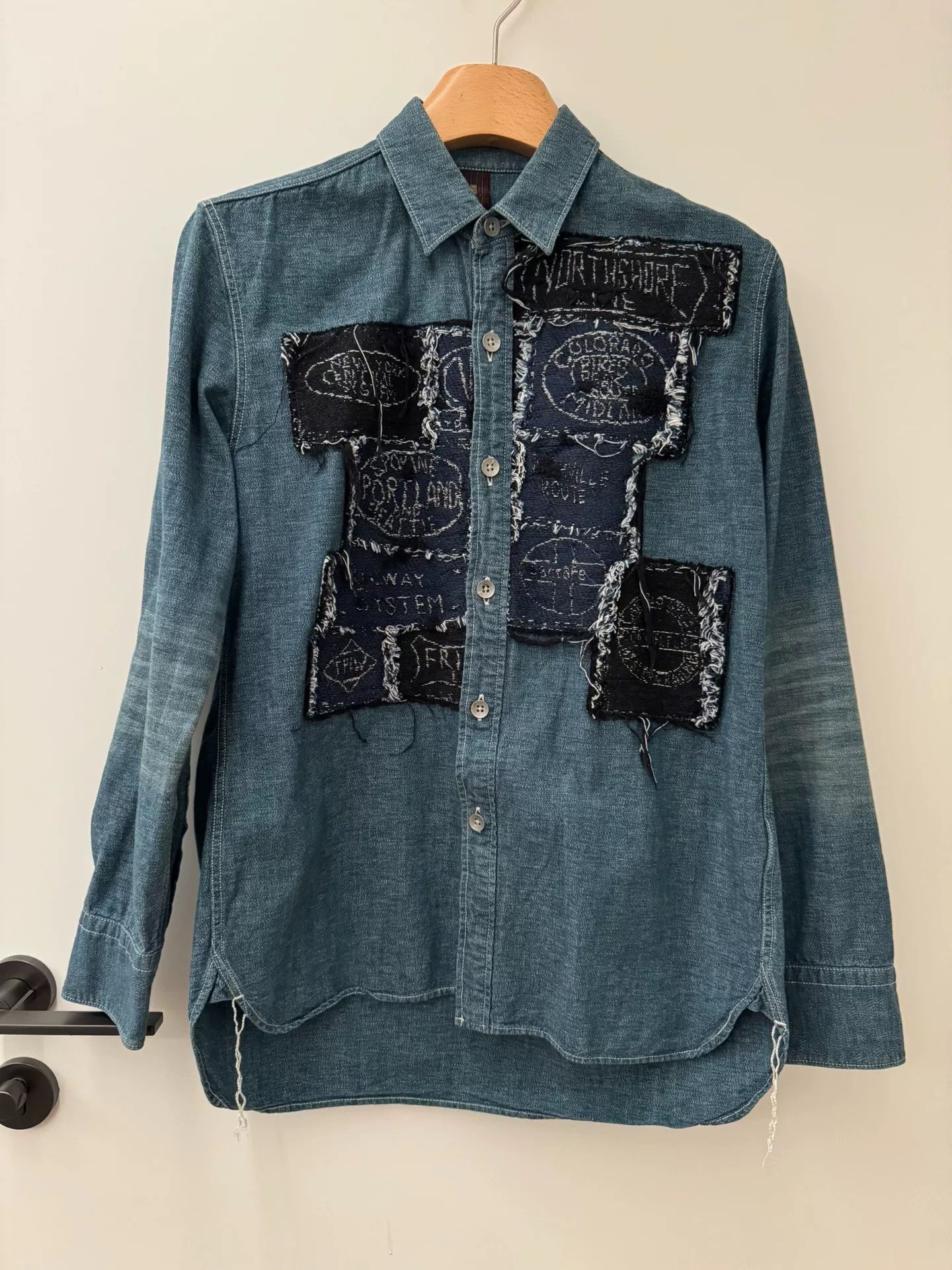 Maison MIHARA YASUHIRO MIHARA YASUHIRO Denim Slogan Patch Shirt Size US M / EU 48-50 / 2 - 1 Thumbnail