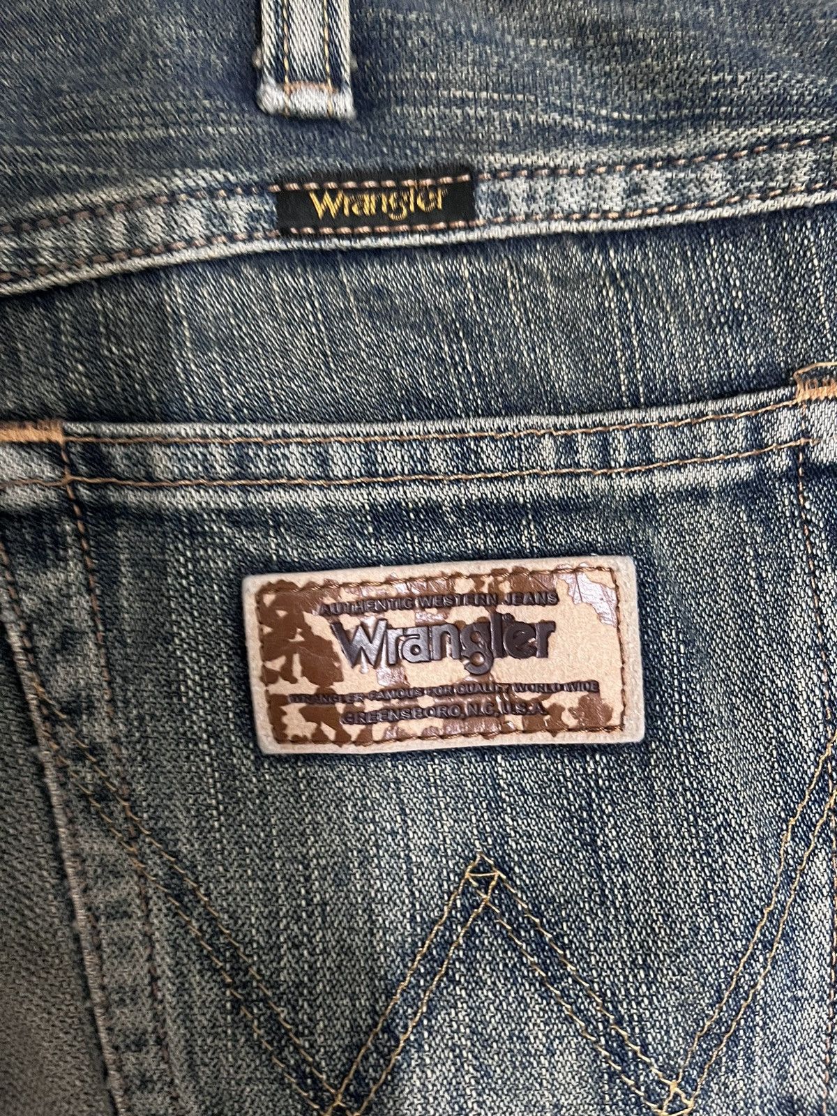 Vintage × Wrangler Vintage Wrangler Mudwsh Distressed Style Jeans Size US 32 / EU 48 - 11 Thumbnail