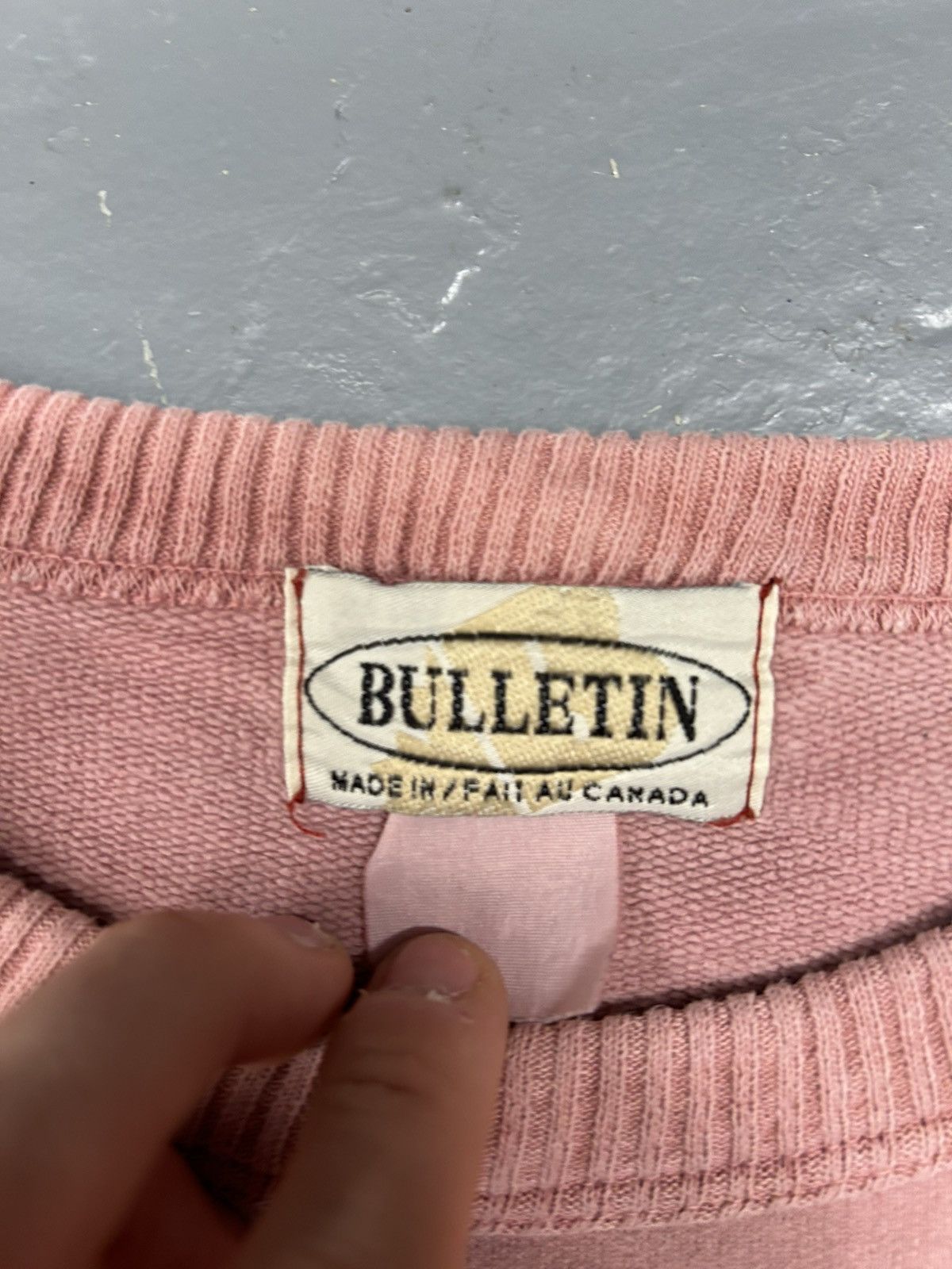 NHL × Vintage Crazy Vintage 90s Essential Vancouver Canucks Pink Crewneck Size US XXL / EU 58 / 5 - 3 Thumbnail