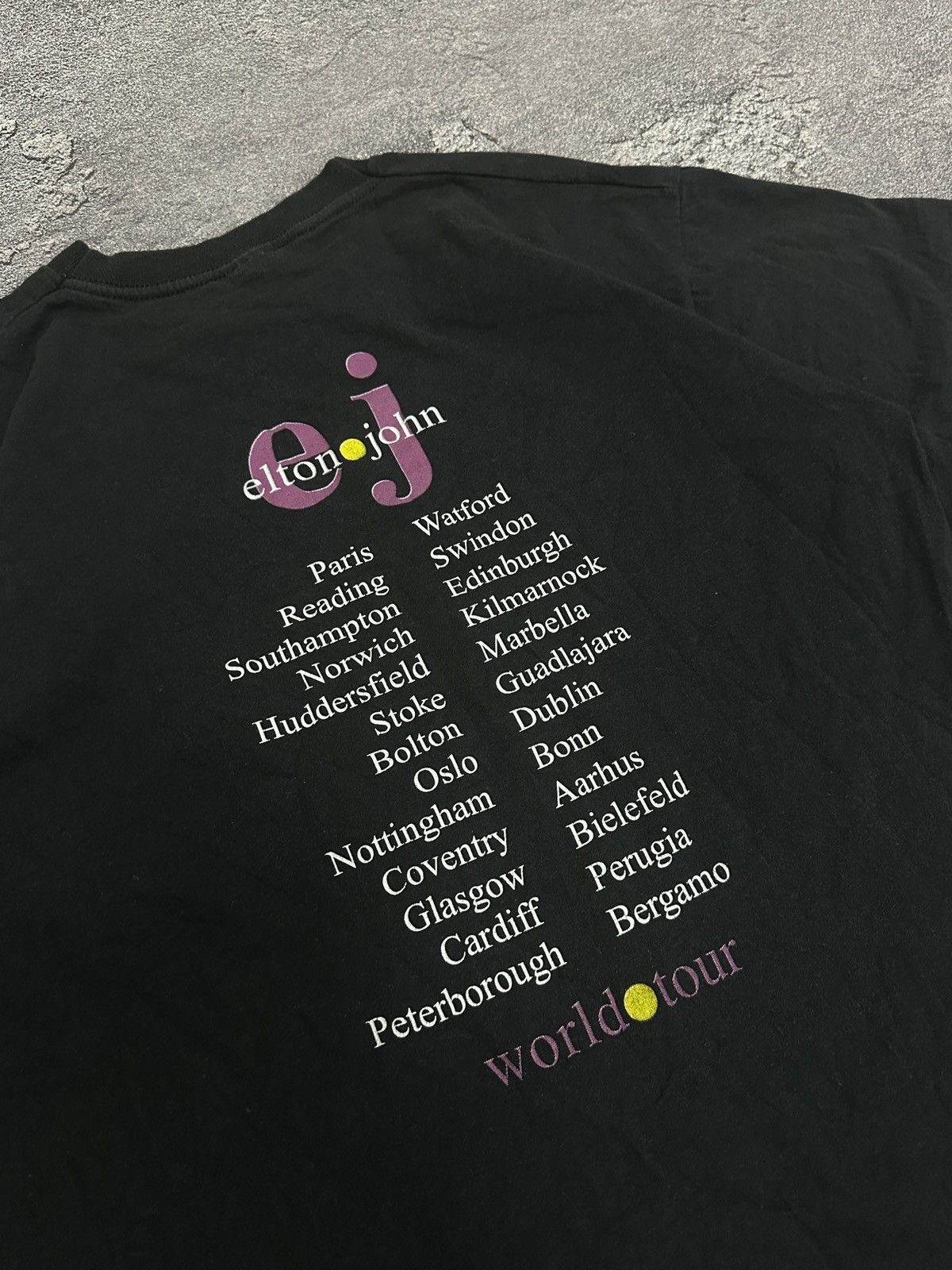Band Tees × Vintage Vintage Elton John World Tour 2005 T-Shirt Black M Size Size US M / EU 48-50 / 2 - 6 Thumbnail