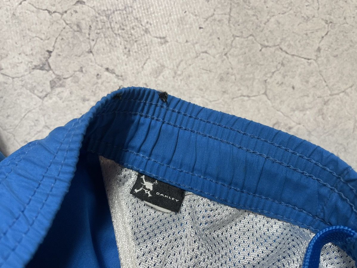 Oakley × Vintage Vintage Oakley Nylon Shorts Size US 34 / EU 50 - 8 Thumbnail