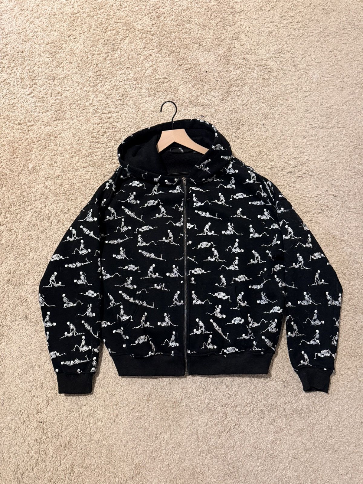 TeamSESH TEAMSESH SKELETAL LOVE HOODIE SIZE XL Size US XL / EU 56 / 4 - 1 Thumbnail