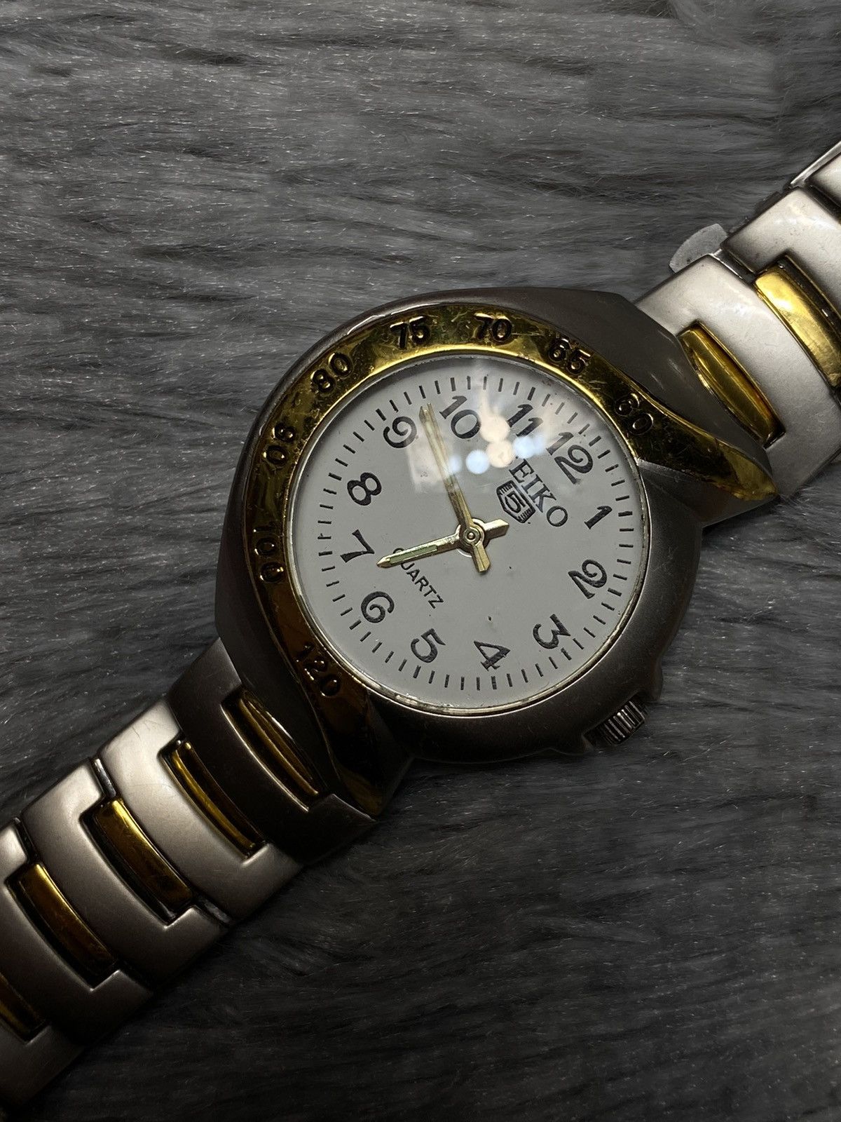 Jewelry Futuristic Quartz Watch with Gold Accents - Japanese Brand Size ONE SIZE - 10 Thumbnail