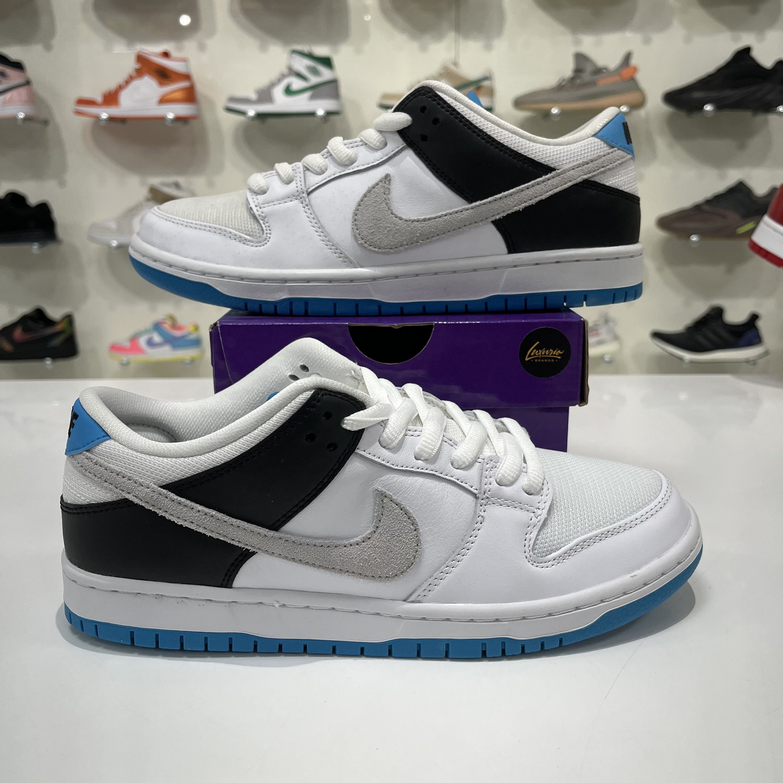 Nike Nike Dunk Low Laser Blue Size US 7.5 / EU 40-41 - 1 Thumbnail