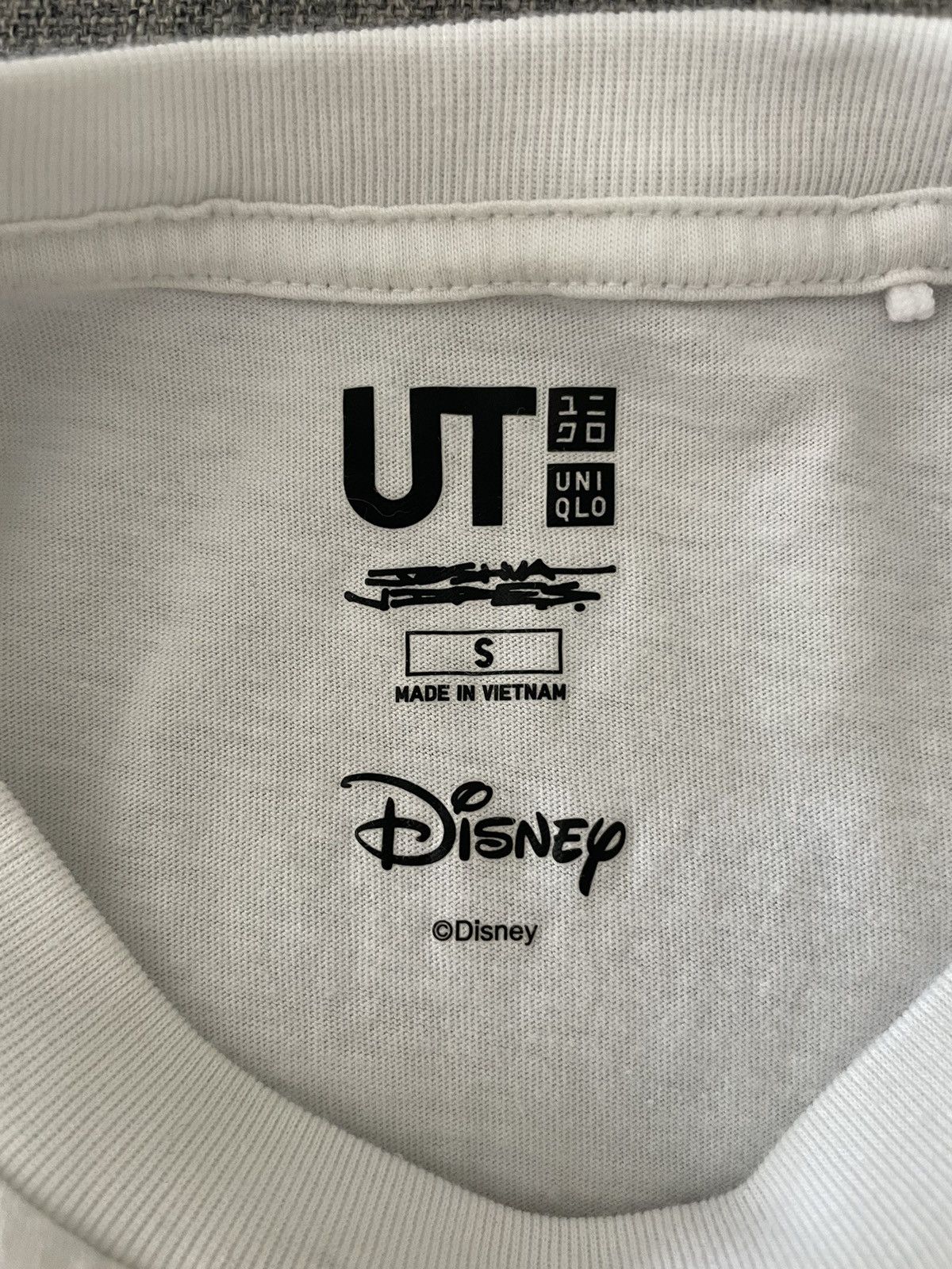 Joshua Vides × Uniqlo Uniqlo x Disney Size US S / EU 44-46 / 1 - 2 Thumbnail