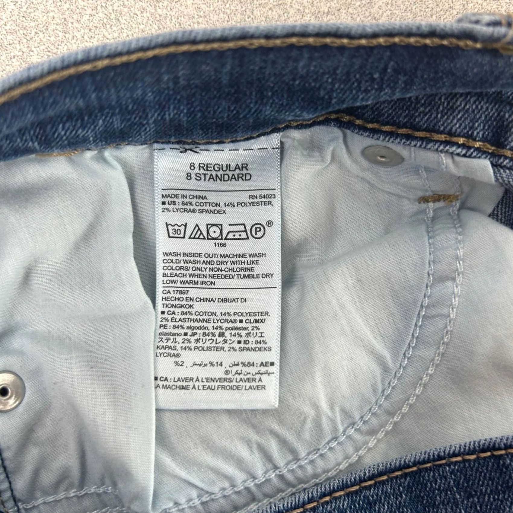 Old Navy Old Navy Curvy Skinny Jeans Womens 8 Medium Blue Distressed Darci Mid-Rise Jeans Size 30" / US 8 / IT 44 - 4 Thumbnail