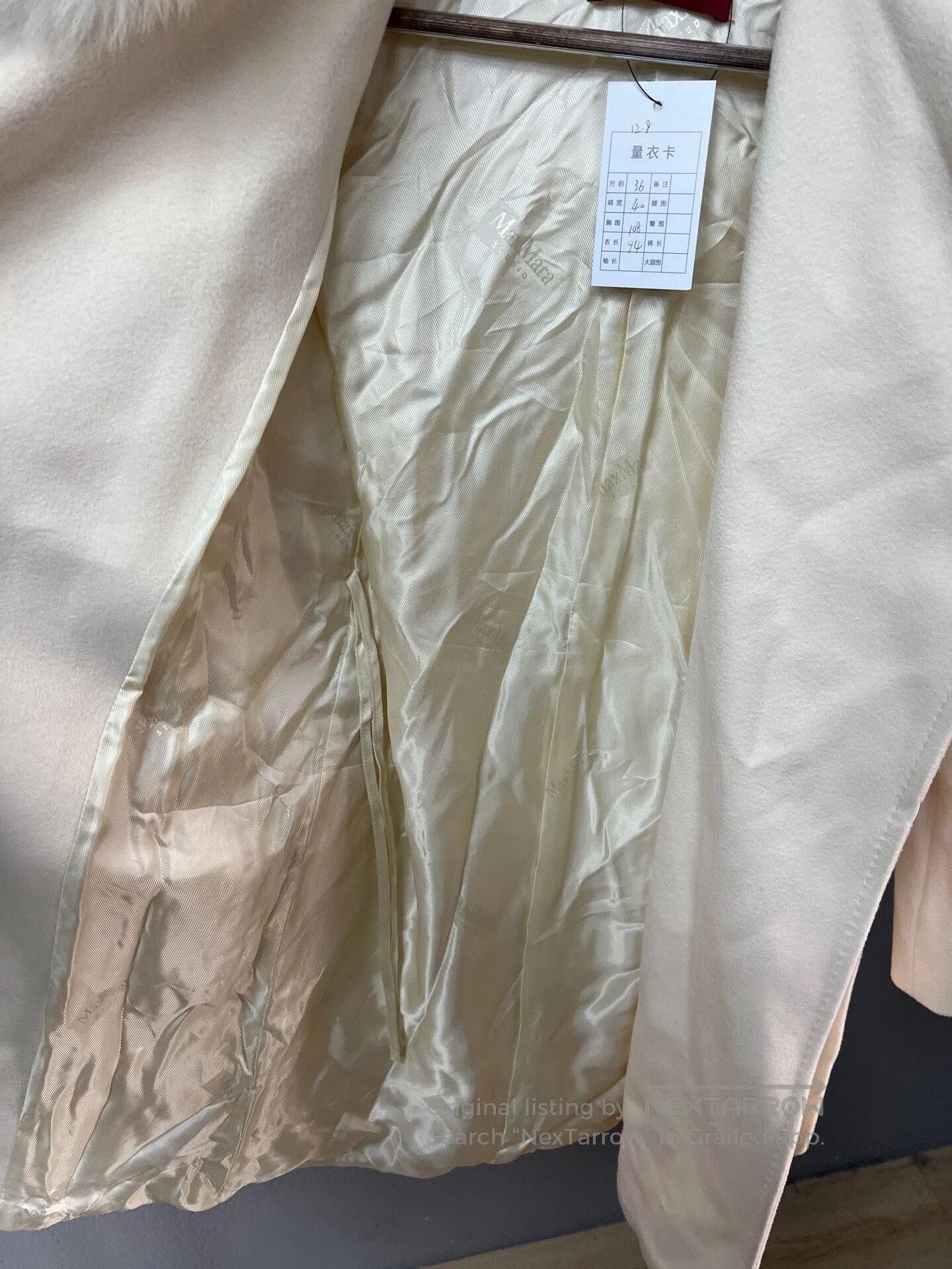 Max Mara Maxmara Beige Fox Fur Collar Coat. Size S / US 4 / IT 40 - 4 Thumbnail