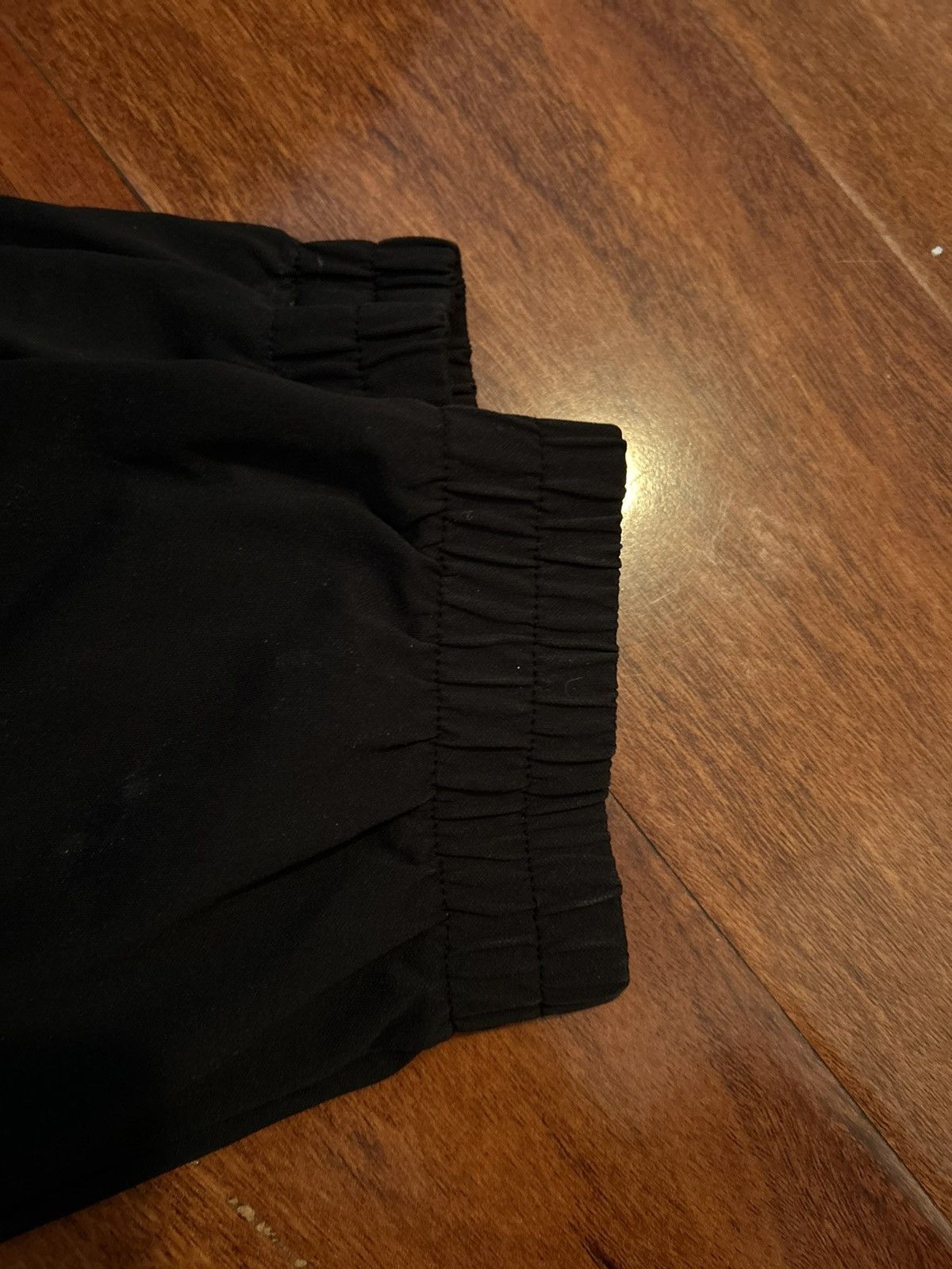 Uniqlo Uniqlo Black Jogger pants Size US 30 / EU 46 - 4 Thumbnail