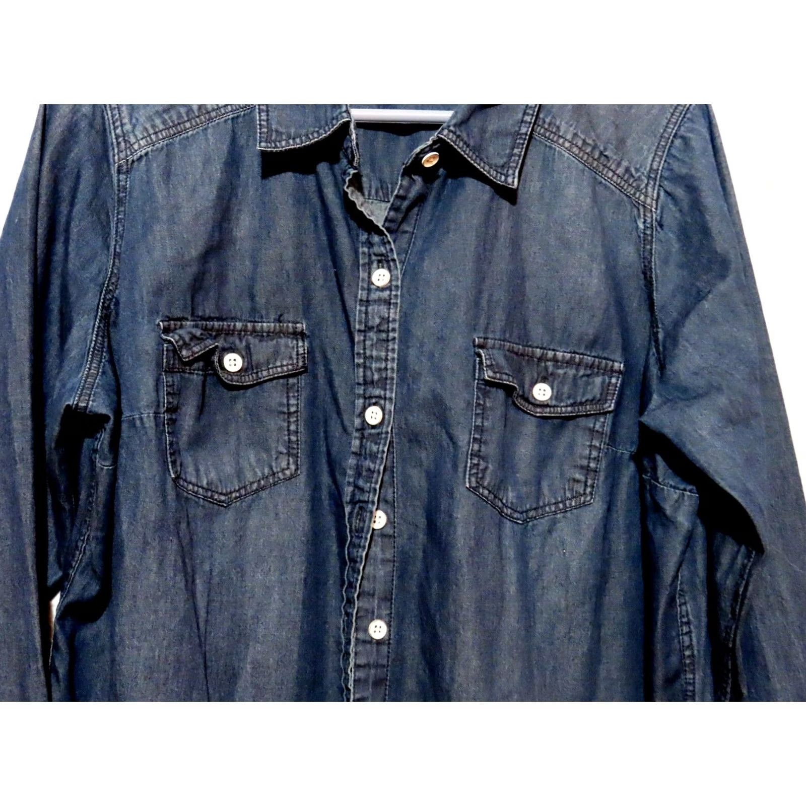 Torrid VINTAGE Torrid Denim Shirt Womens Plus Size 0 Blue Button Up Long Sleeve Size XS / US 0-2 / IT 36-38 - 3 Thumbnail
