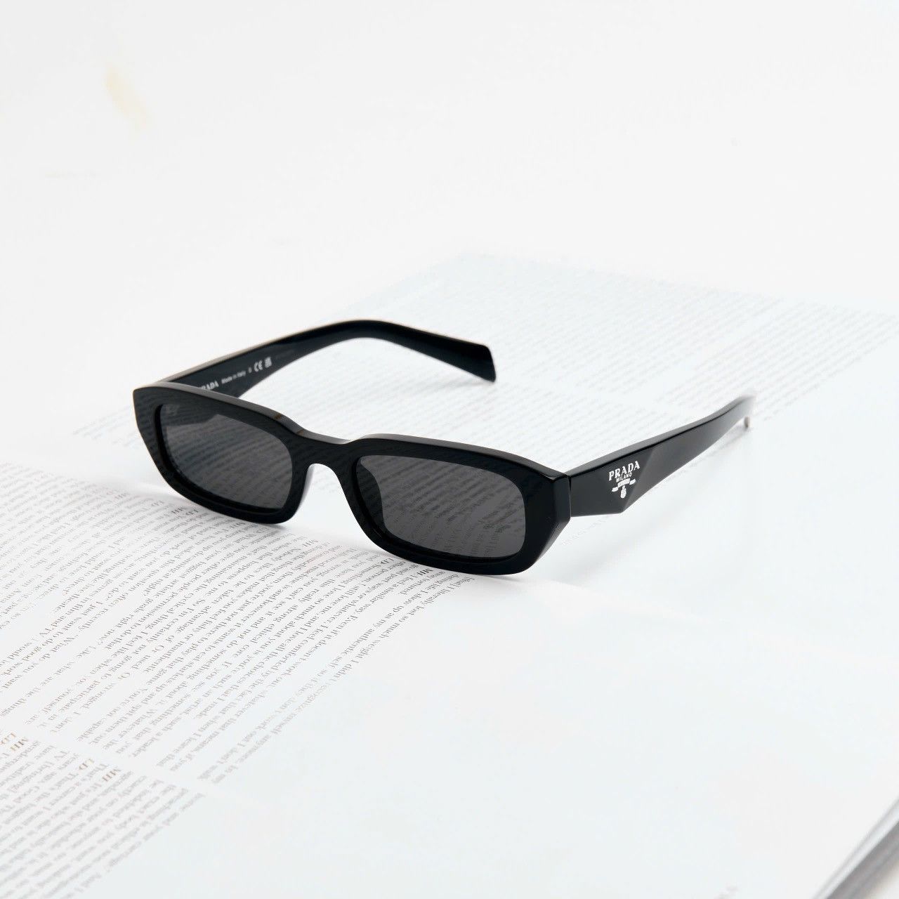 Prada PRADA 0PR B06S 16K08Z SUNGLASSES Size ONE SIZE - 1 Thumbnail