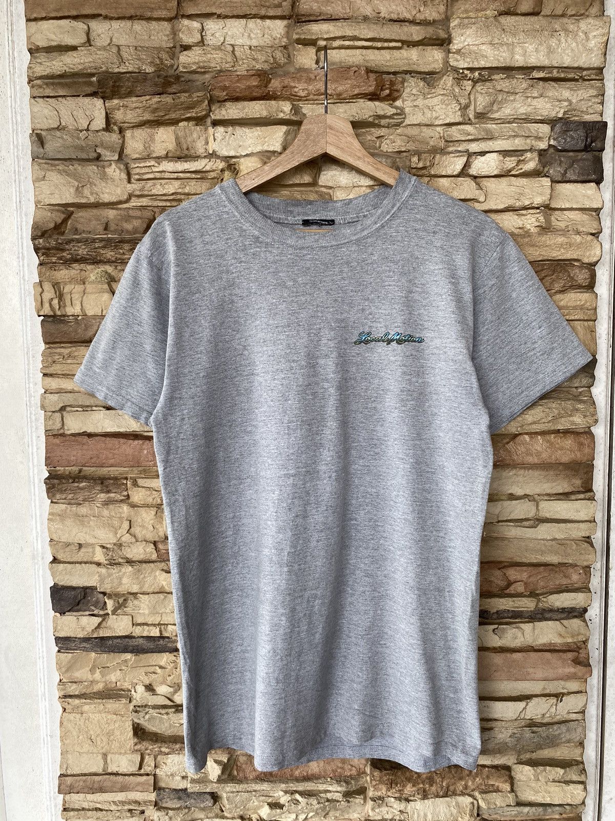 Vintage Vintage 90s Local Motion Backhit Print Surfing Tees Size US S / EU 44-46 / 1 - 2 Thumbnail