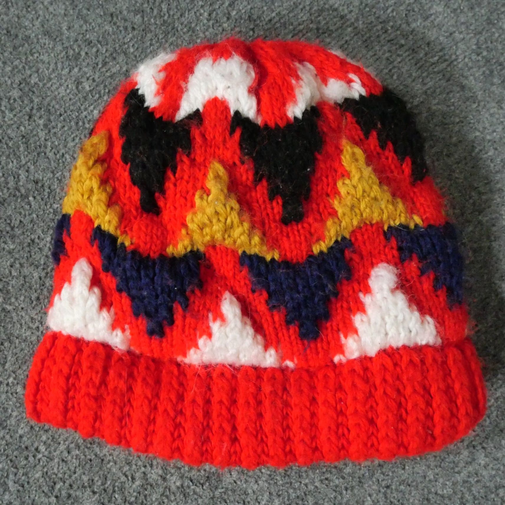 Vintage VINTAGE Beanie Hat Adult One Size Red 80s 90s Geometric Knit Acrylic Men Winter Fall Spring Summer Casual Men Beanie Red Vintage Size ONE SIZE - 4 Thumbnail