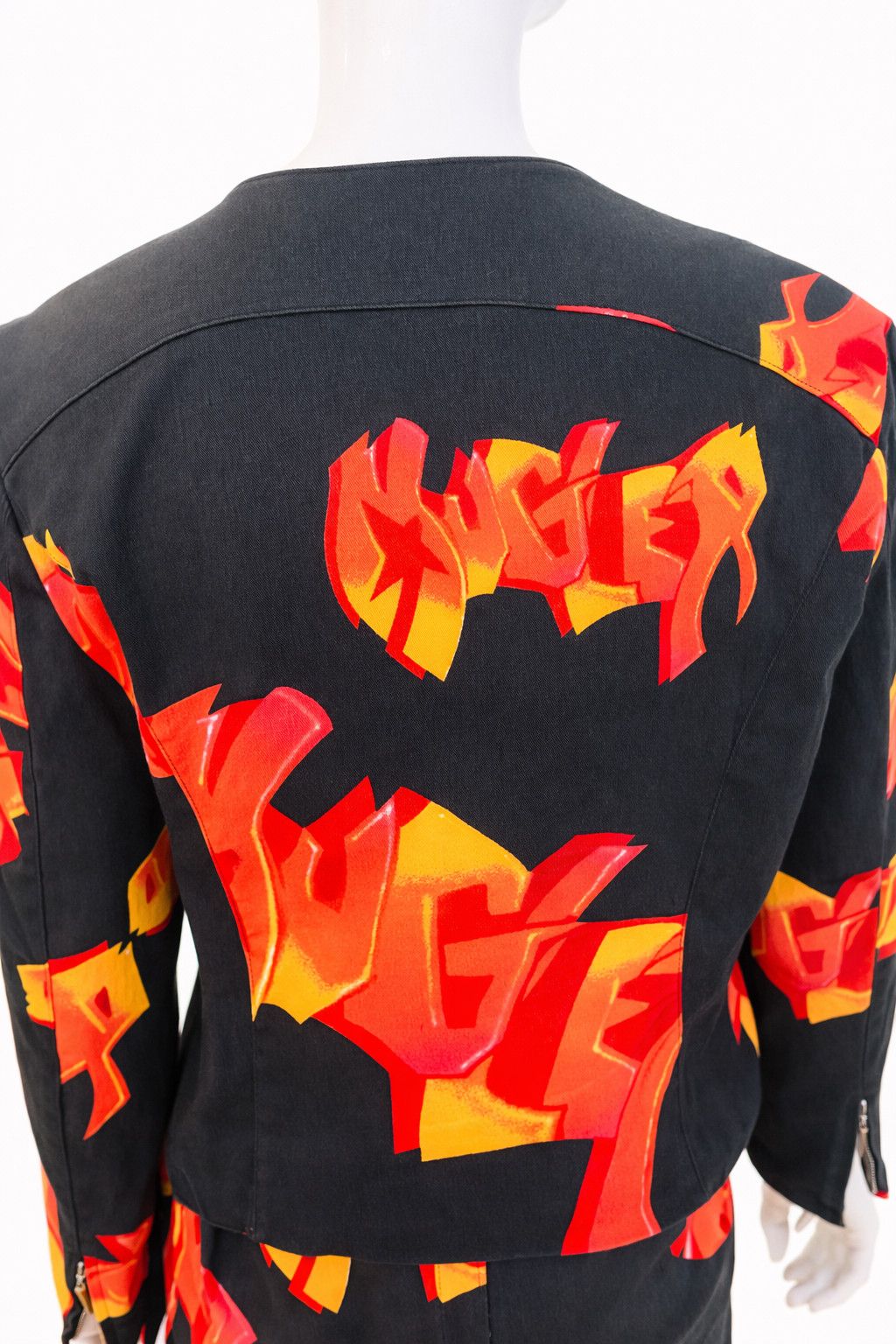Thierry Mugler Thierry Mugler Flame Graffiti Skirt Suit Set Dress Large Size L / US 10 / IT 46 - 2 Thumbnail