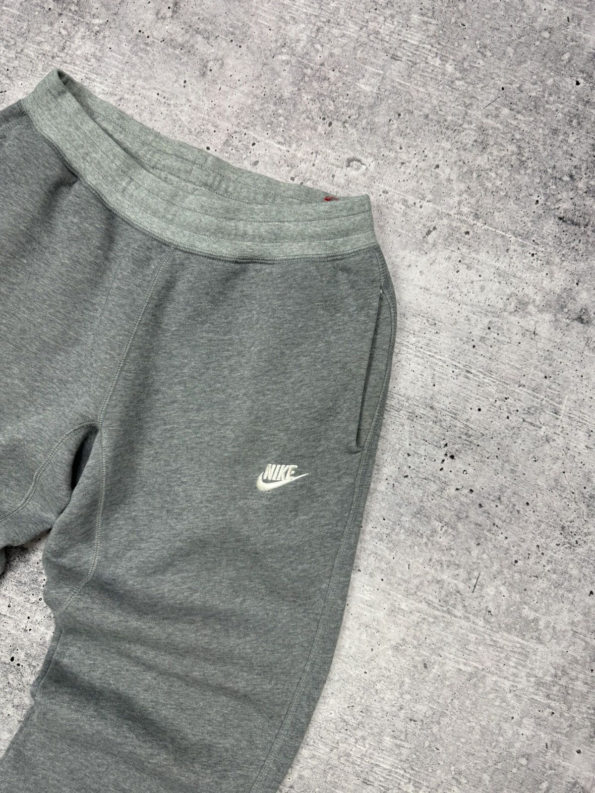Nike Vintage Nike 90’s Y2K Style Swoosh Logo Sweatpants Joggers Size US 32 / EU 48 - 5 Thumbnail