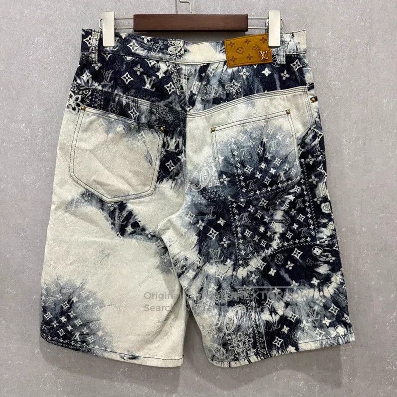 Louis Vuitton Cashew denim shorts