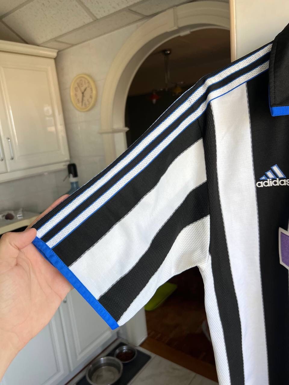 Adidas 1999/00 VINTAGE ADIDAS NEWCASTLE JERSEY FOOTBALL SHIRT Y2K Size US L / EU 52-54 / 3 - 11 Thumbnail