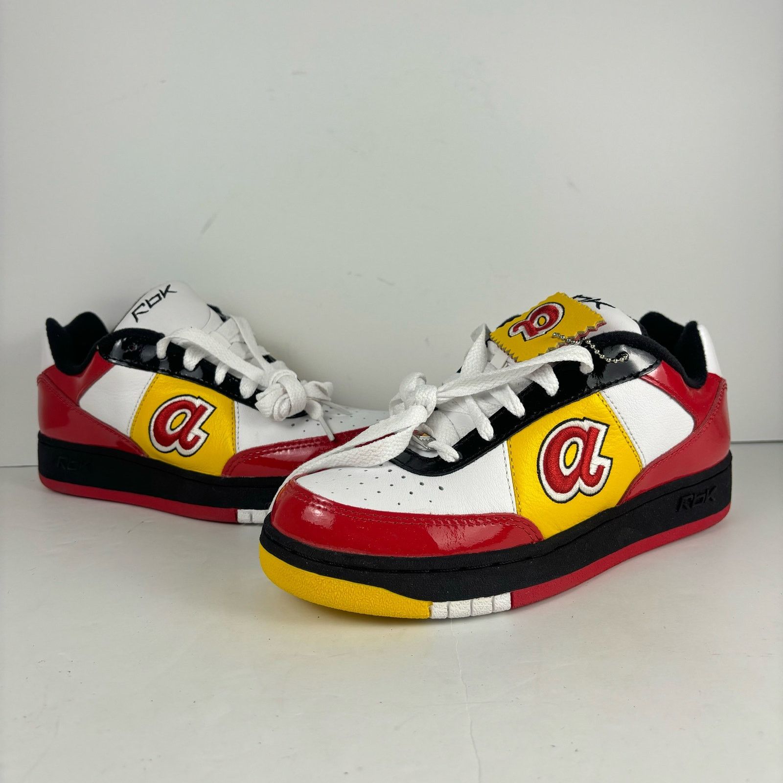 Reebok Reebok MLB Clubhouse Exclusive mens size 6.5/ womens size 8 Size US 8 / IT 38 - 2 Thumbnail