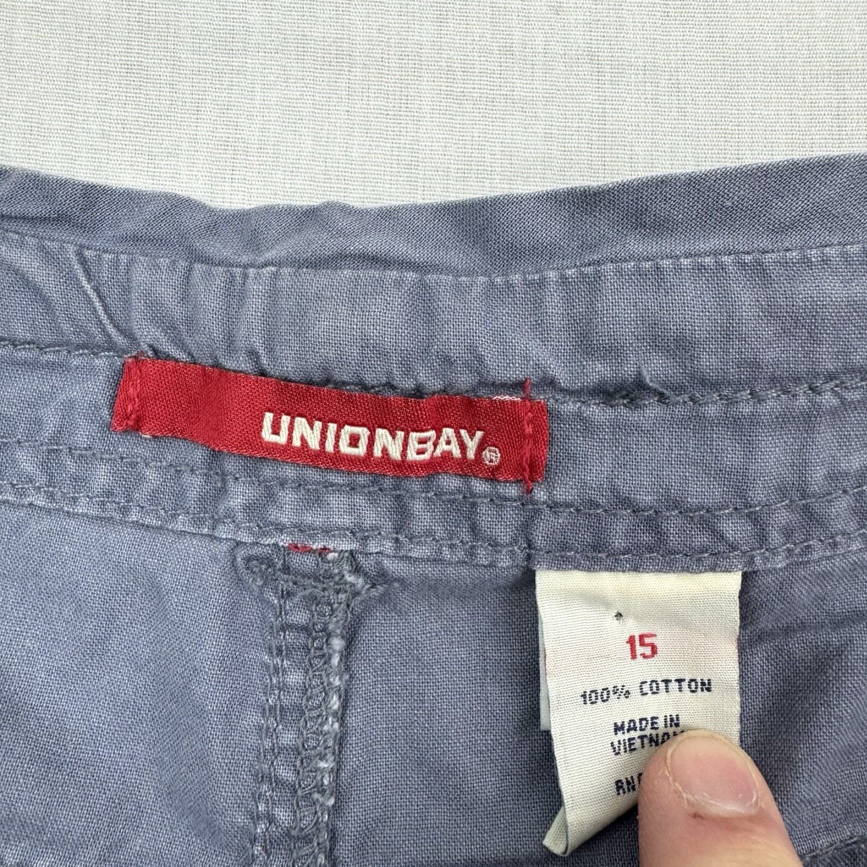 Vintage VINTAGE UNIONBAY Shorts Women 15 Gray Mid Waist Hipster Chino Casual Size 36" / US 14 / IT 50 - 4 Thumbnail