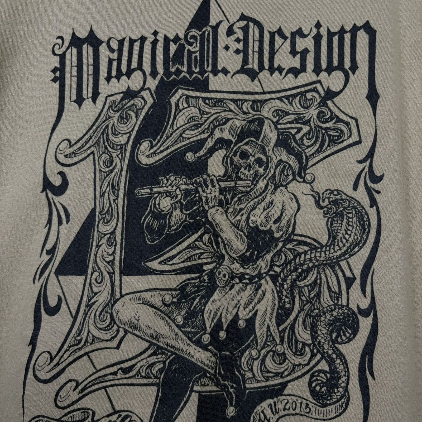 Japanese Brand × Vintage 🇯🇵2013 MAGICAL DESIGN Jester T Size US M / EU 48-50 / 2 - 3 Thumbnail