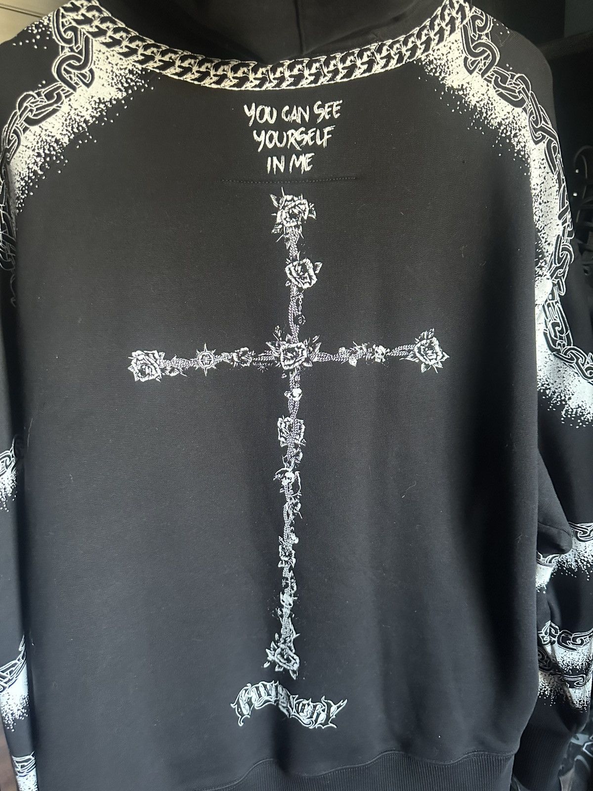Givenchy Givenchy Tattoo Cross and Roses Hoodie Size US L / EU 52-54 / 3 - 4 Thumbnail