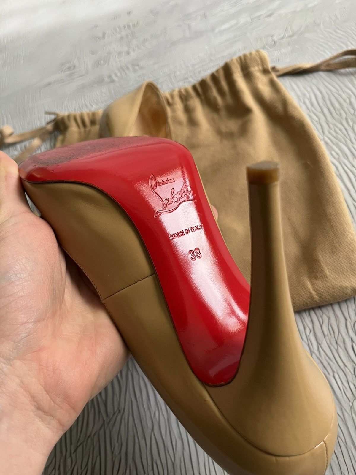 Christian Louboutin Luxury Heels 👠 Beige Made in Italy