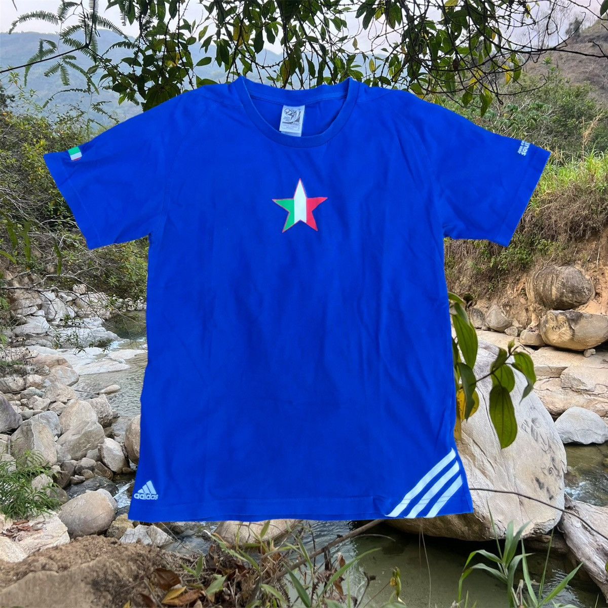 Vintage Italy 2010 fifa World Cup South Africa adidas tee shirt Size US M / EU 48-50 / 2 - 1 Thumbnail