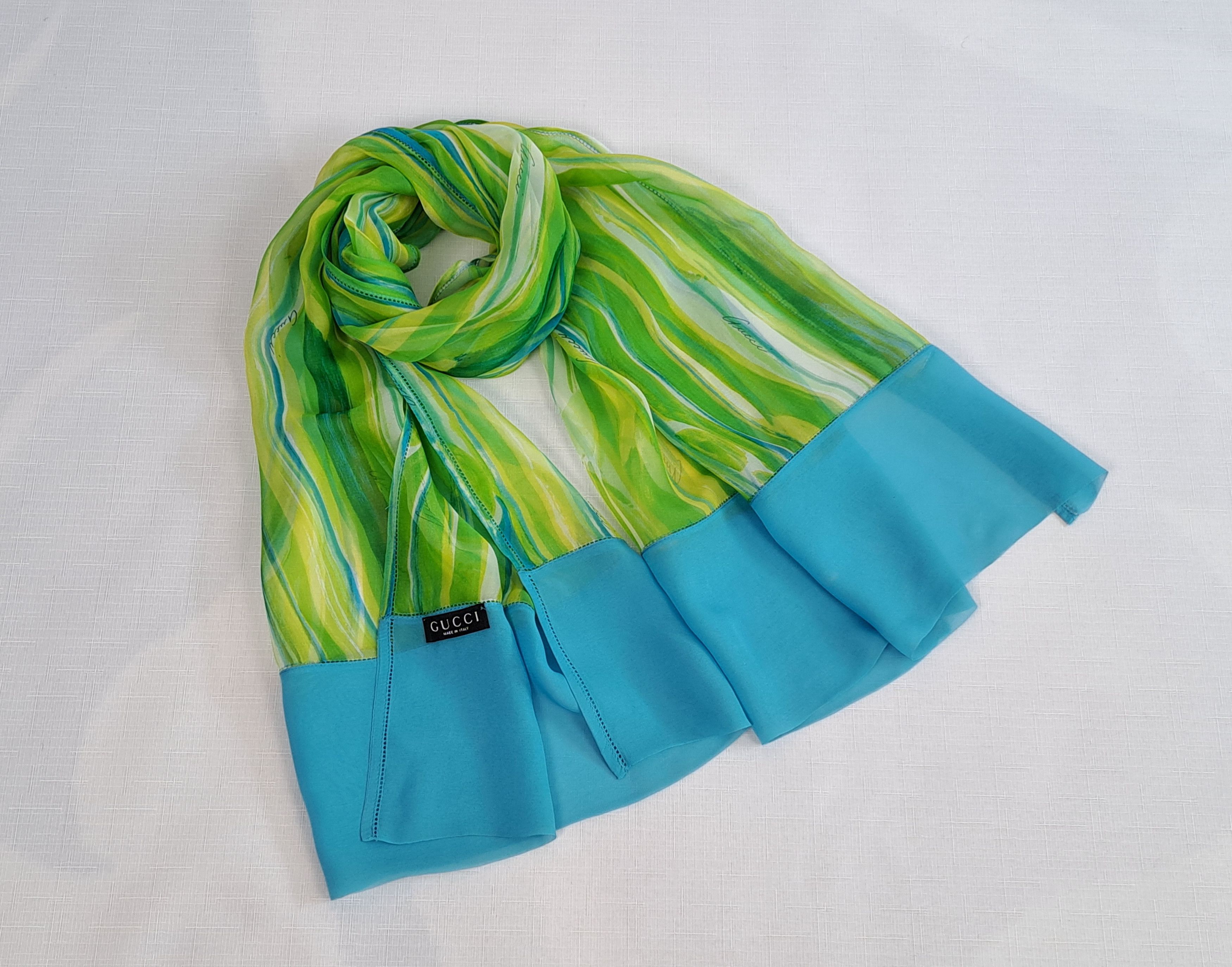 Gucci × Vintage GUCCI ultra lightweight silk scarf. Size ONE SIZE - 5 Thumbnail