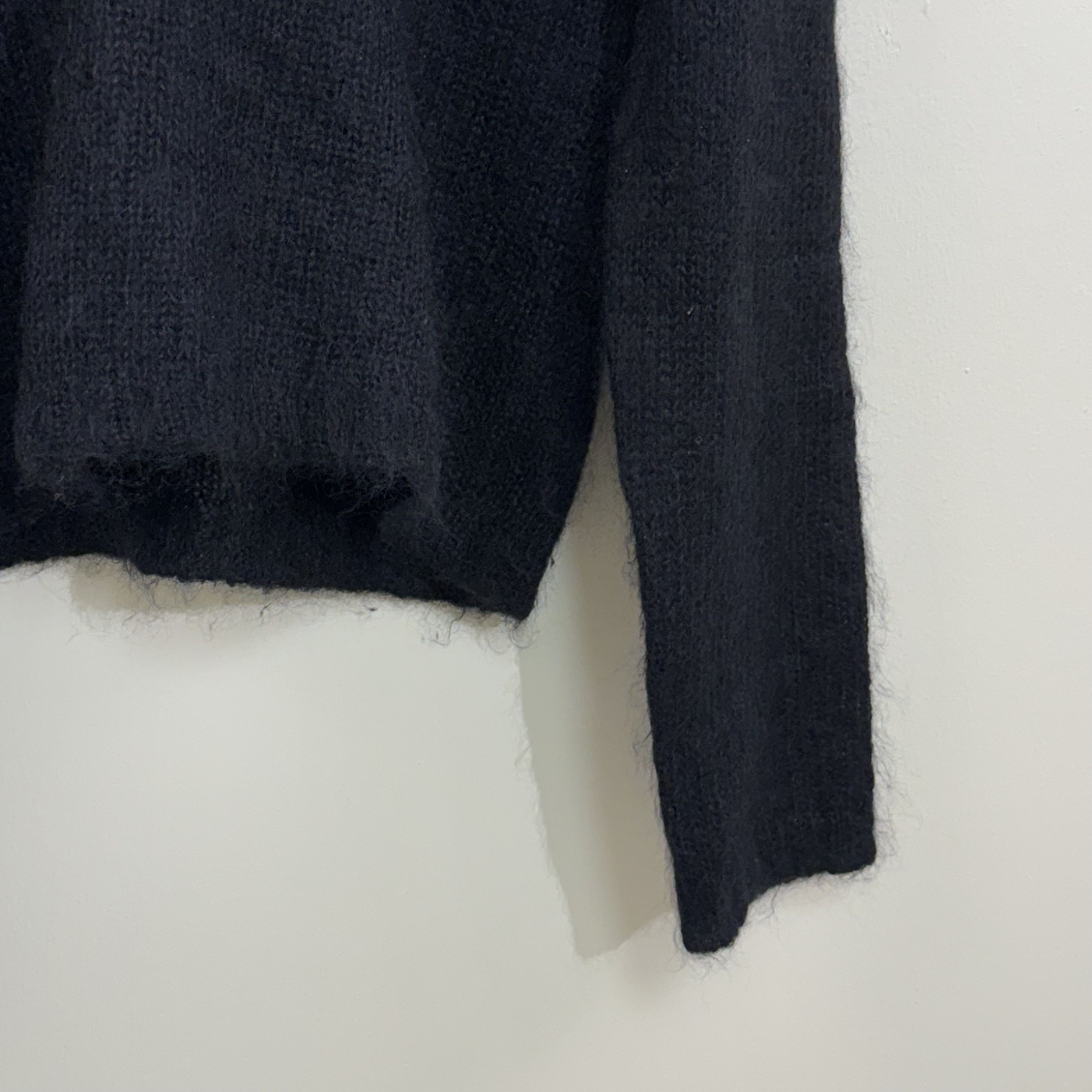 Gucci Gucci Mohair V-Neck Sweater Size US L / EU 52-54 / 3 - 5 Thumbnail
