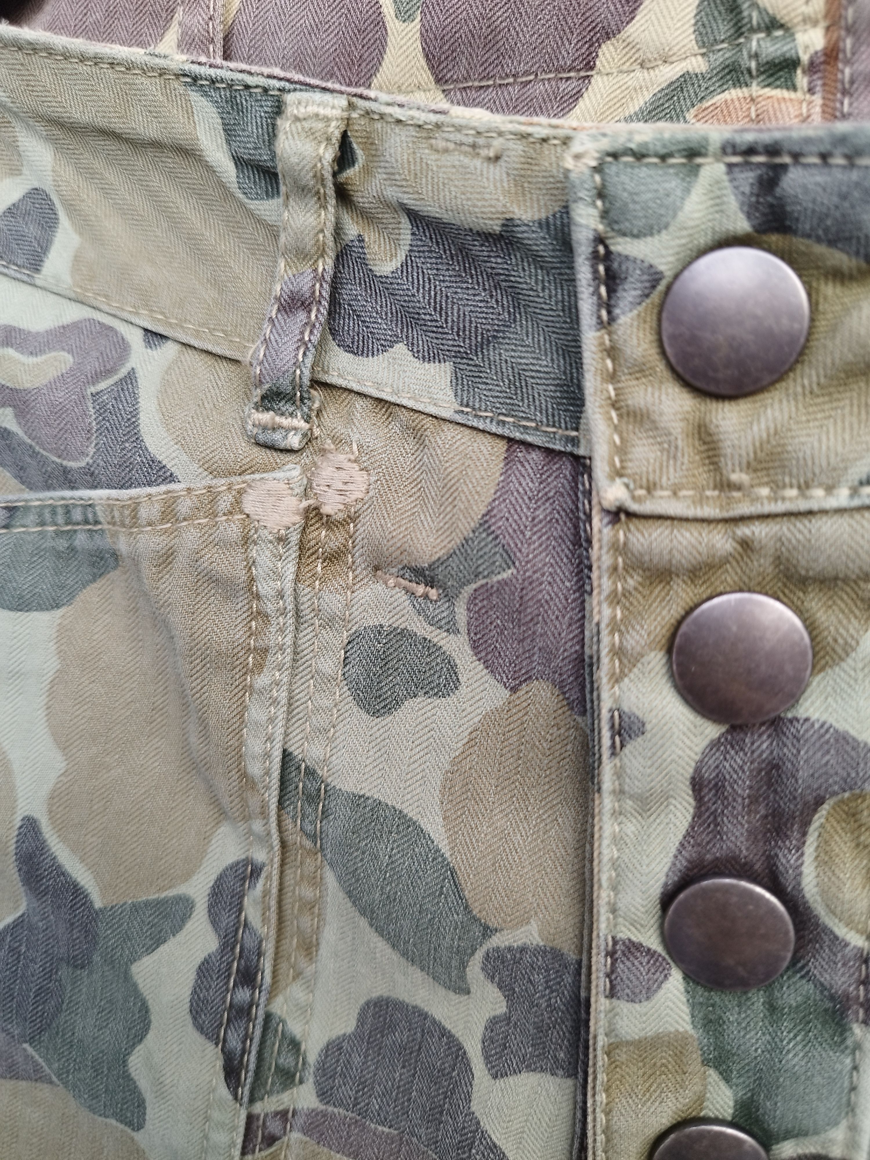 Kapital KAPITAL DUCK HUNTER FROG PRINT CAMO REVERSIBLE PANTS Size US 30 / EU 46 - 7 Thumbnail