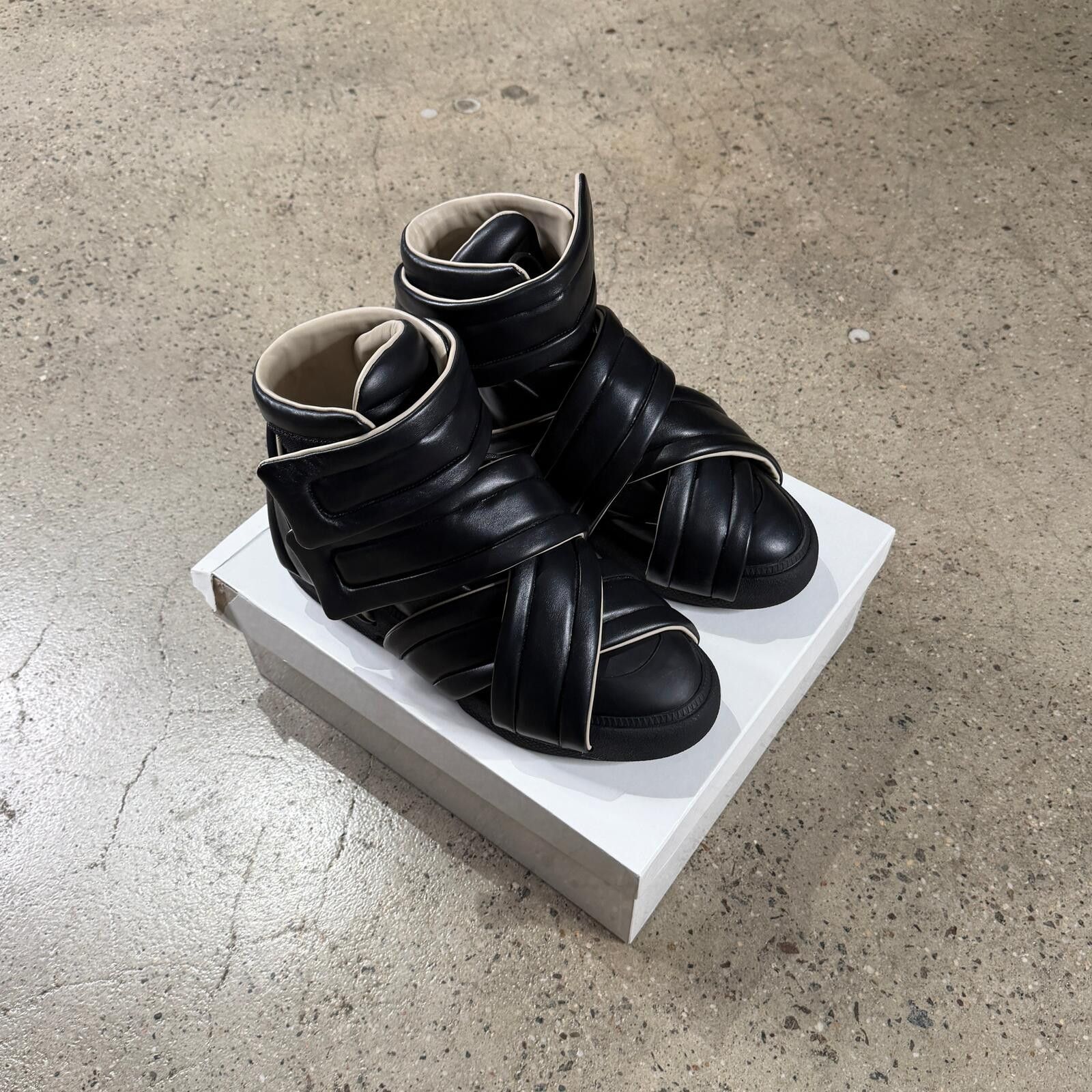 Maison Margiela Maison Margiela Multi-Strap Future Show Sneakers Size US 13 / EU 46 - 1 Thumbnail