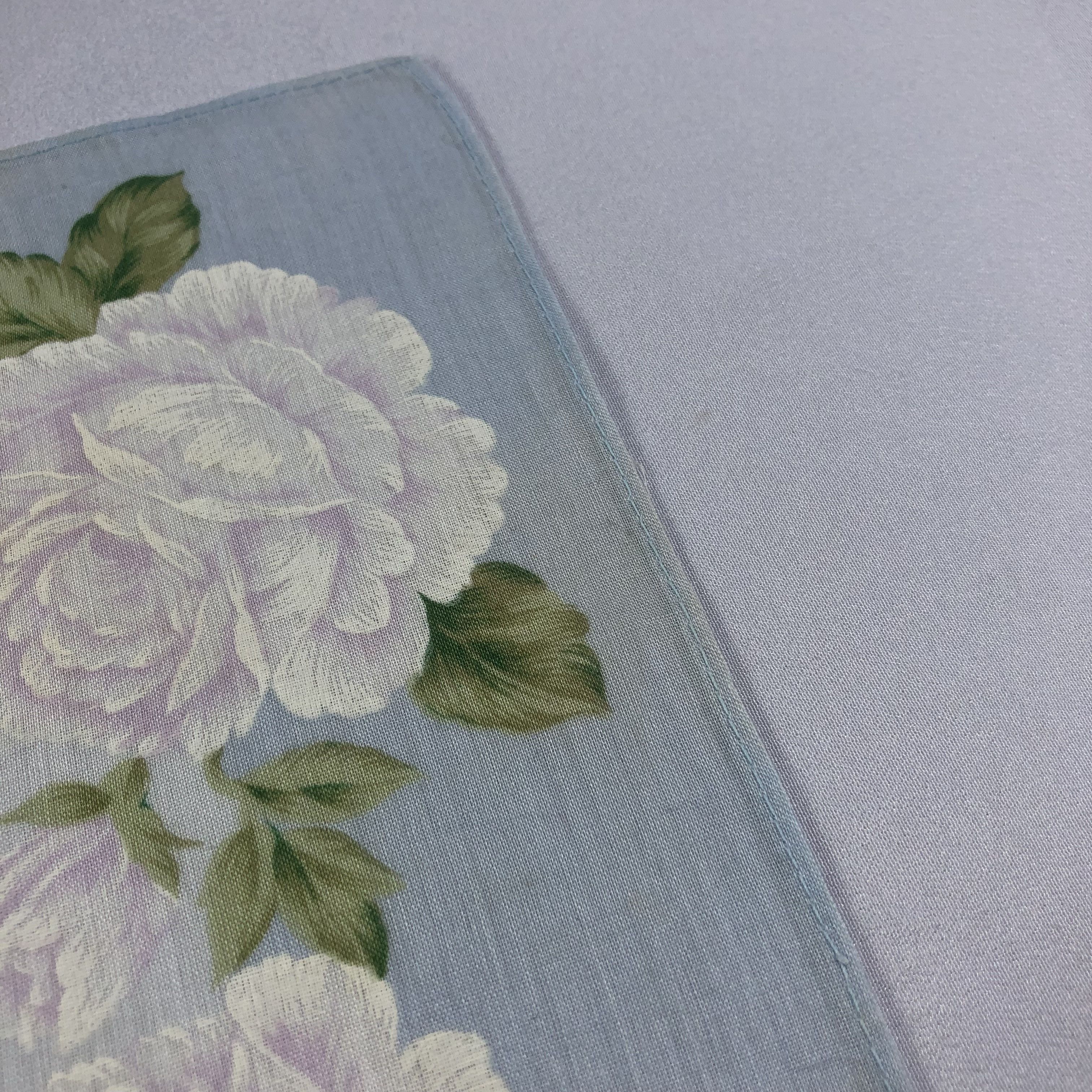 Hanae Mori × Vintage Hanae Mori Floral Handkerchief Neckerchief Bandana H1769 Size ONE SIZE - 7 Thumbnail
