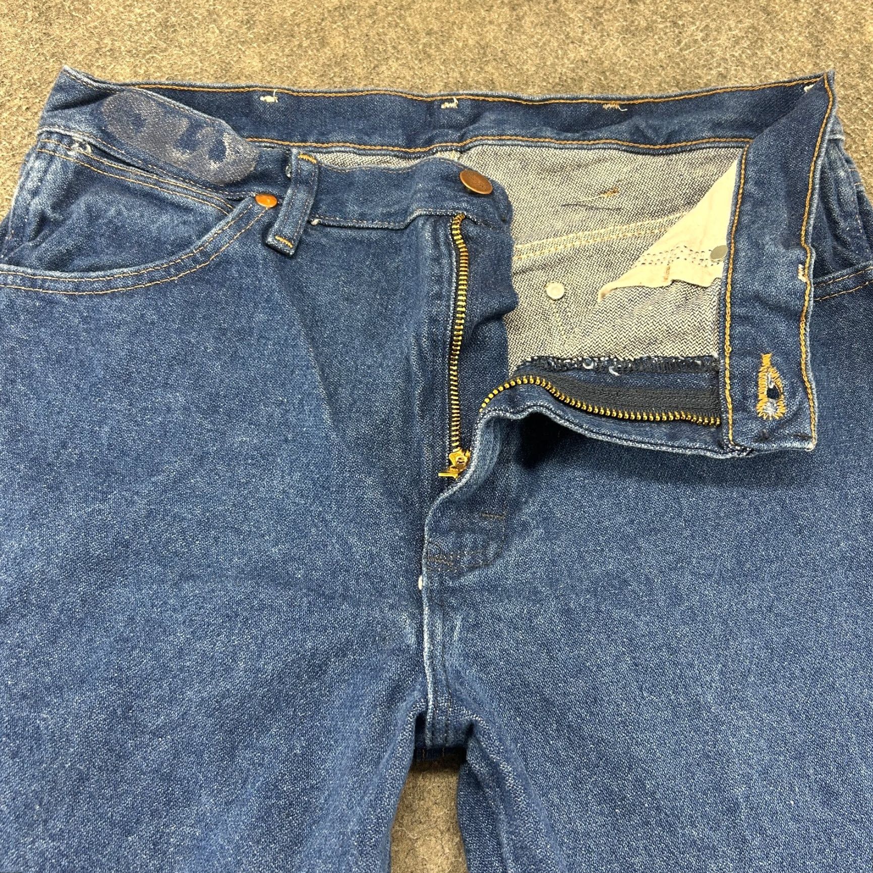 Wrangler Wrangler Jeans Mens 32x32 Cowboy 13MWZ Straight Leg Dark Wash Denim 90s Western Size US 32 / EU 48 - 2 Thumbnail
