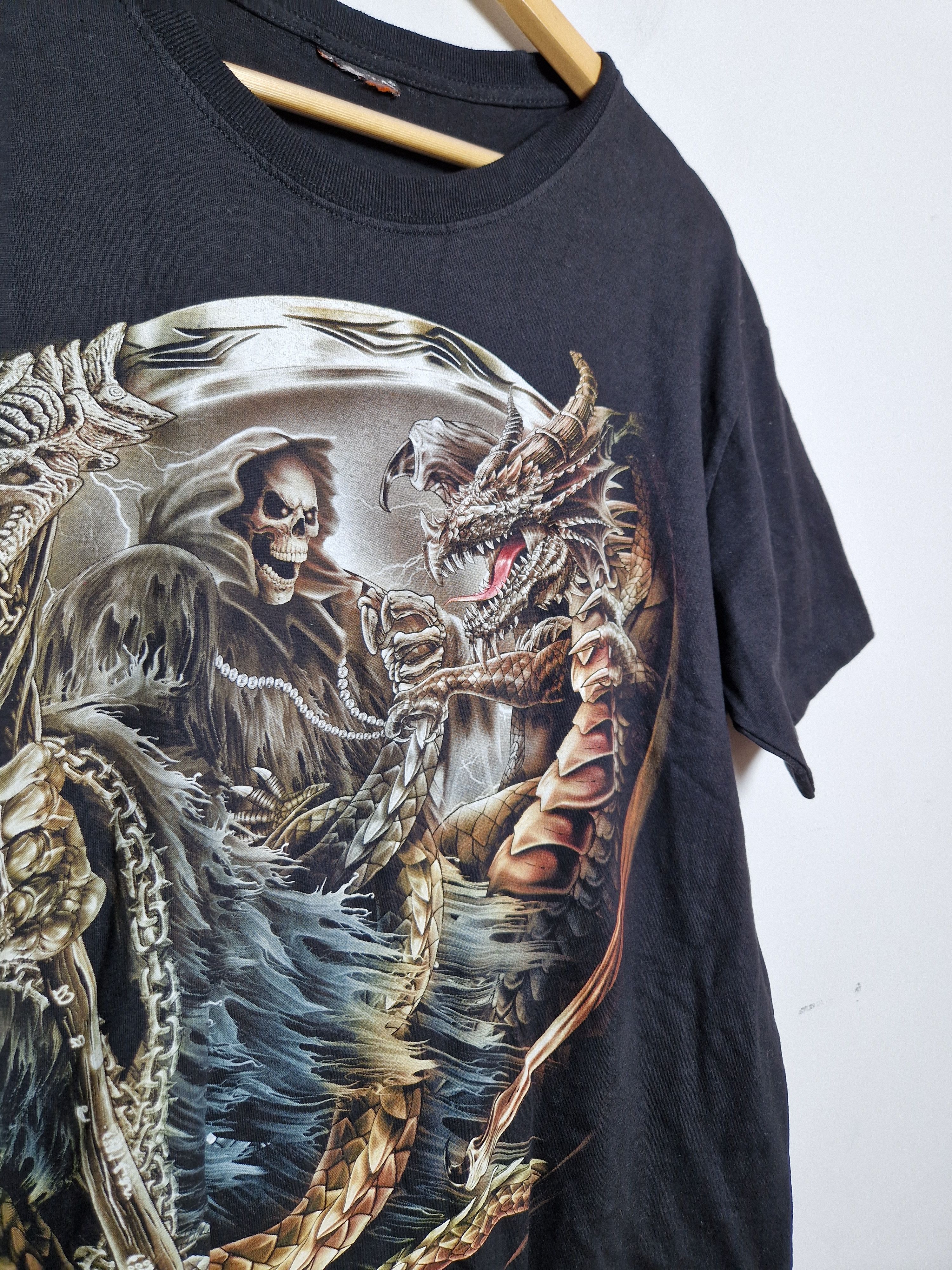 Band Tees vintage dragon printed t-shirt rock metal darkness vampire Size US L / EU 52-54 / 3 - 4 Thumbnail