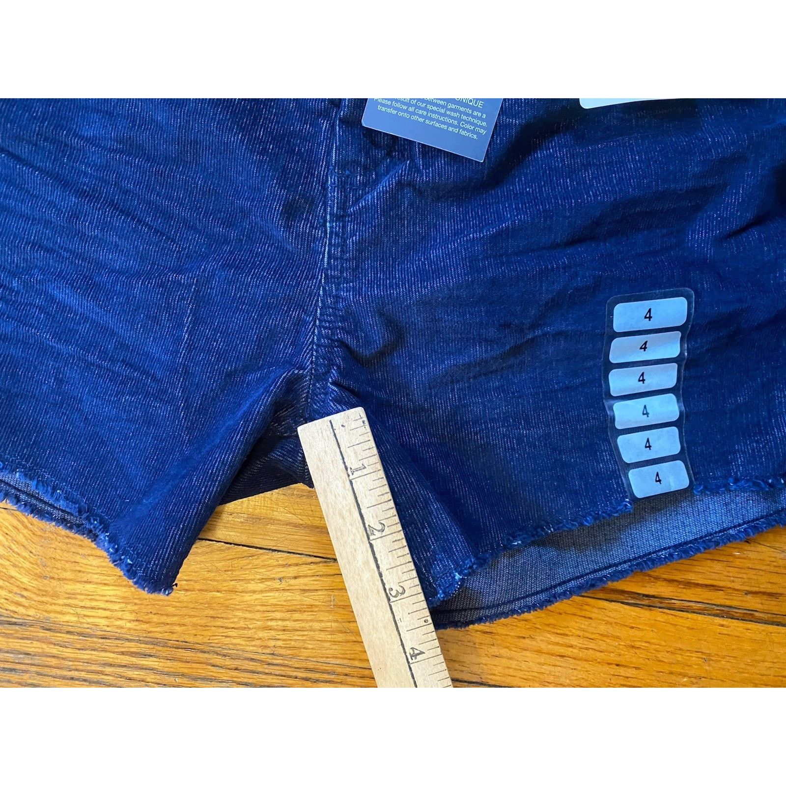 Gap NWT GAP Stretch Denim Jean Shorts Women’s 4 $50 Size 27" / US 4 / IT 40 - 7 Thumbnail