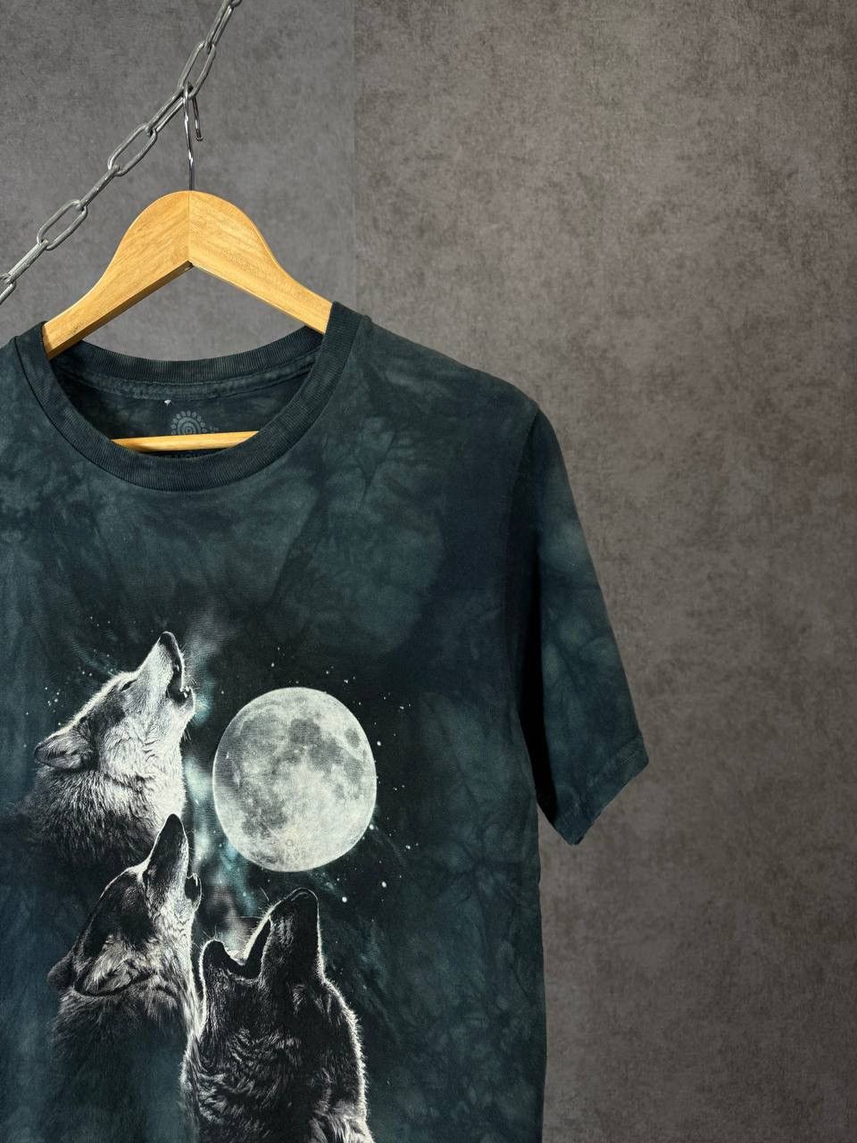 The Mountain Wolf The Mountain animal made in USA tee Size US XS / EU 42 / 0 - 2 Thumbnail