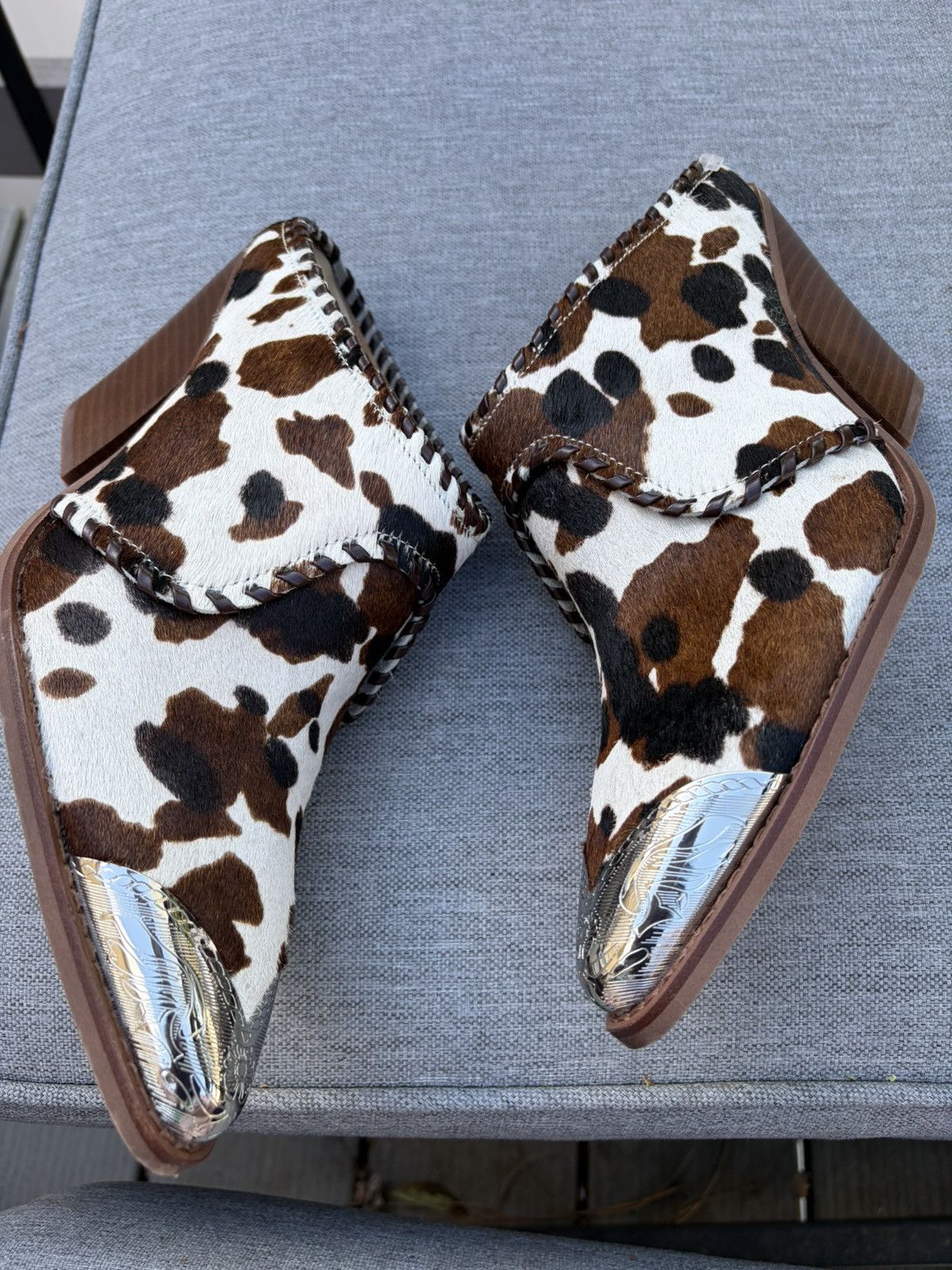 Dolce Vita Dolce Vita Jolyn Ankle Boots Cow Print Calf Hair Size US 9 / IT 39 - 7 Thumbnail