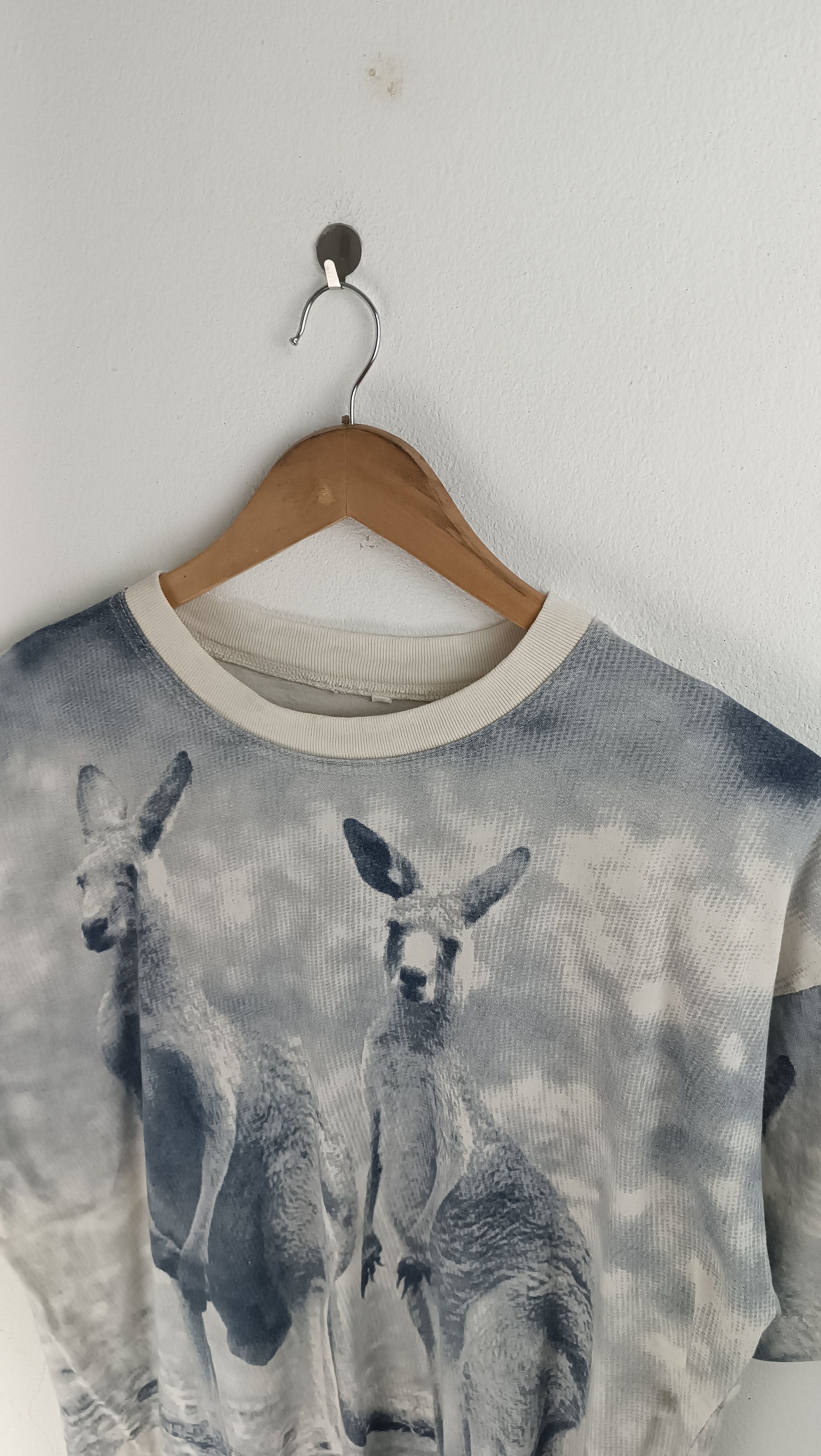 Vintage VINTAGE 90'S AUTRALIA KANGAROO AOP OVERPRINT VERY RARE TEE Size US XL / EU 56 / 4 - 16 Thumbnail