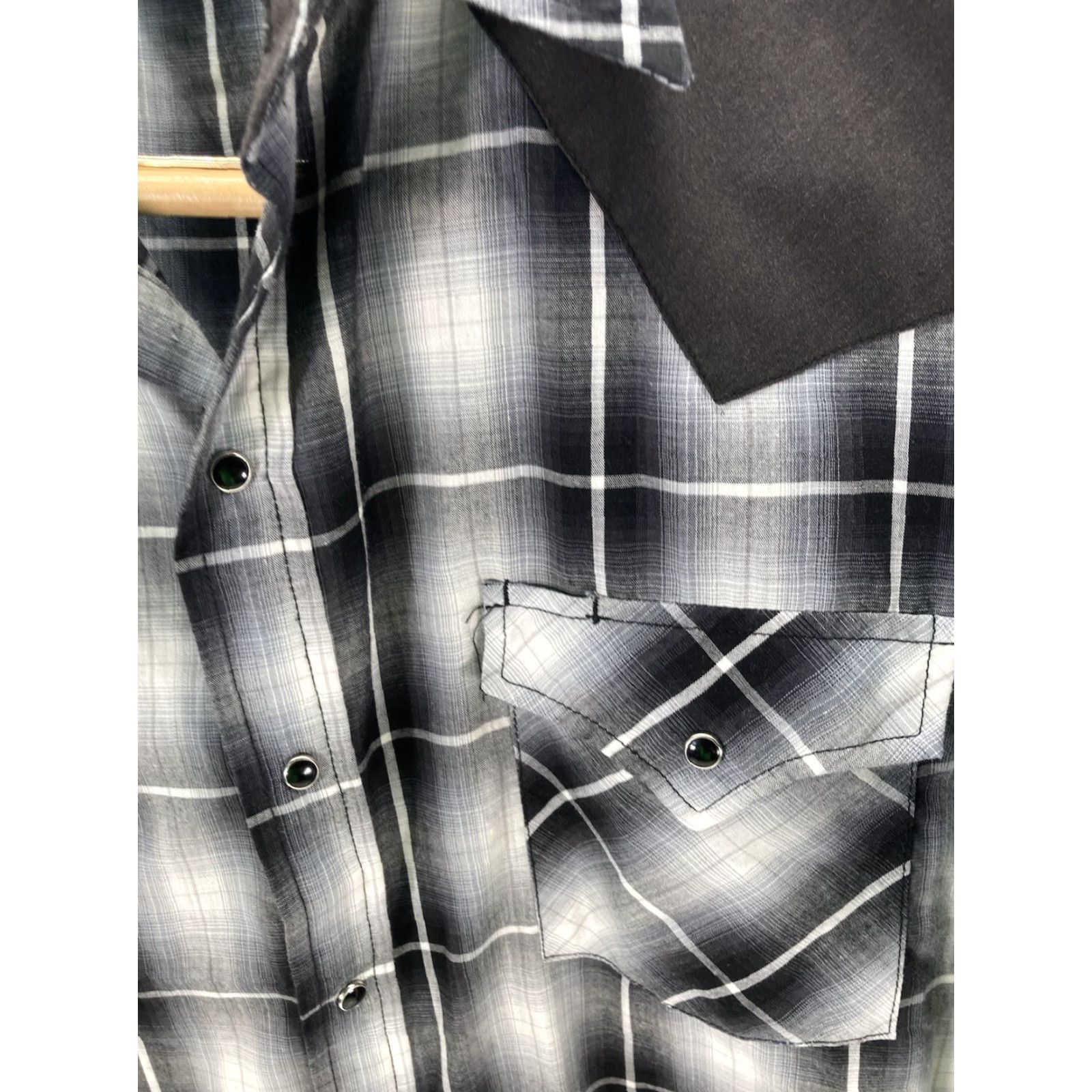 Vintage Plains Shirt Men XL Black White Plaid Long Sleeve Pearl Snap Rodeo Western Button-Up Size US XL / EU 56 / 4 - 4 Thumbnail