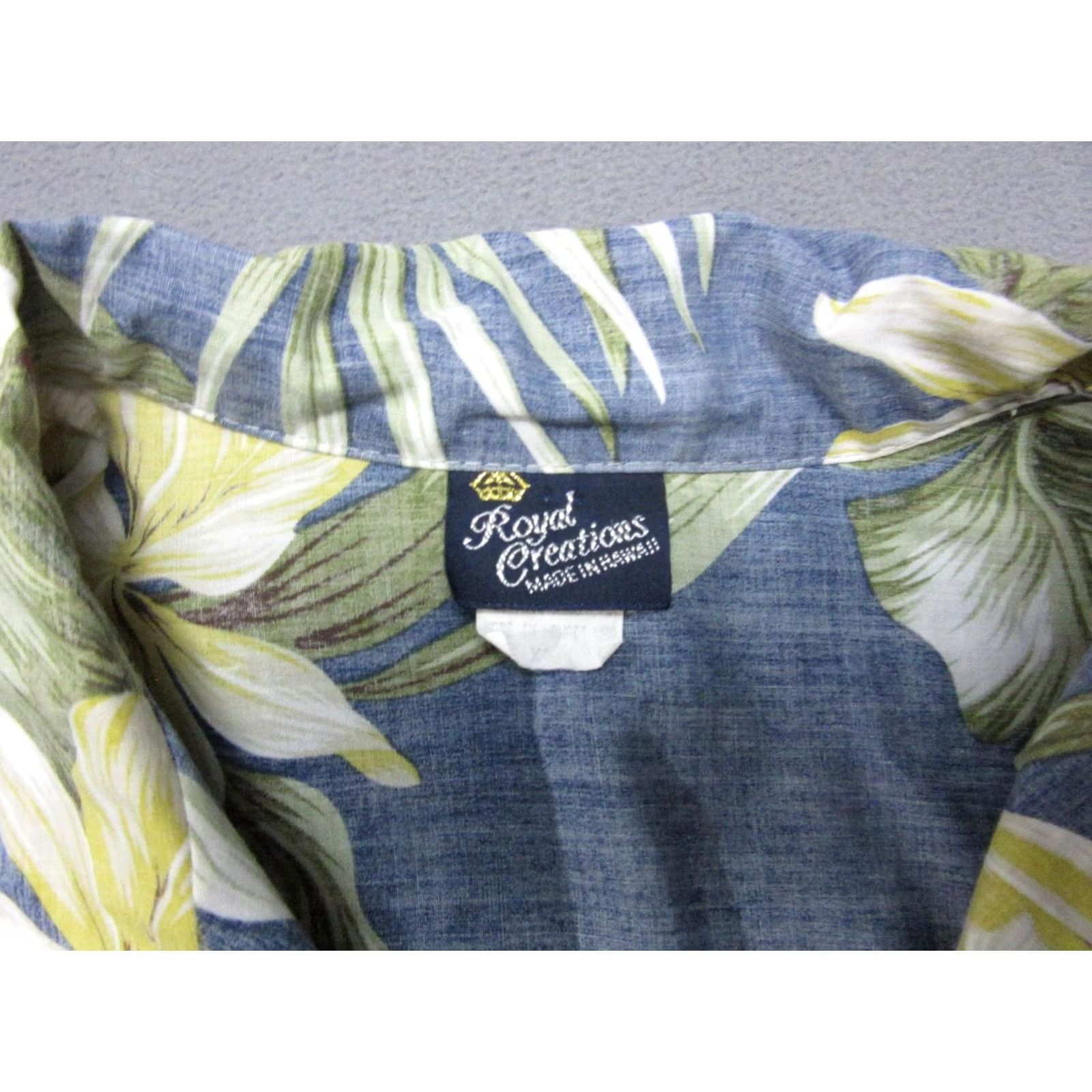 Vintage VINTAGE Royal Creations Shirt XL Blue Floral Hawaiian Aloha Mens Reverse Print Size US XL / EU 56 / 4 - 2 Thumbnail