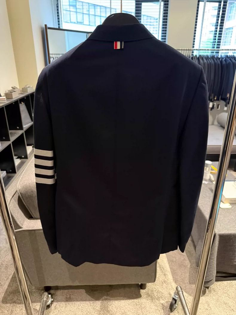 Thom Browne Thom Browne Classic four-bar suit jacket 2505-Nextarrow Size US L / EU 52-54 / 3 - 2 Thumbnail