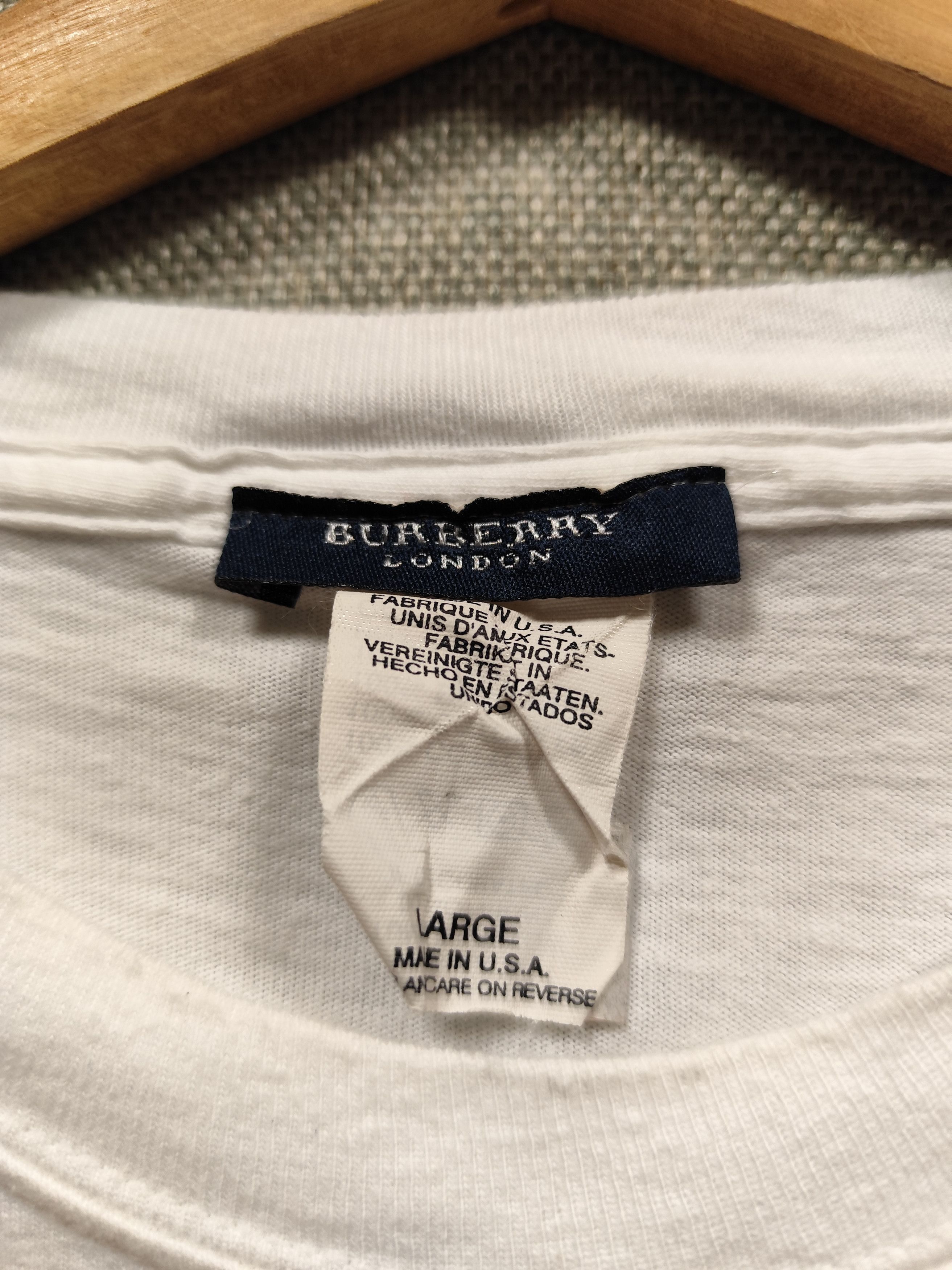 Burberry Vintage 90s t shirt burberry embroidery made in usa Size US L / EU 52-54 / 3 - 4 Thumbnail