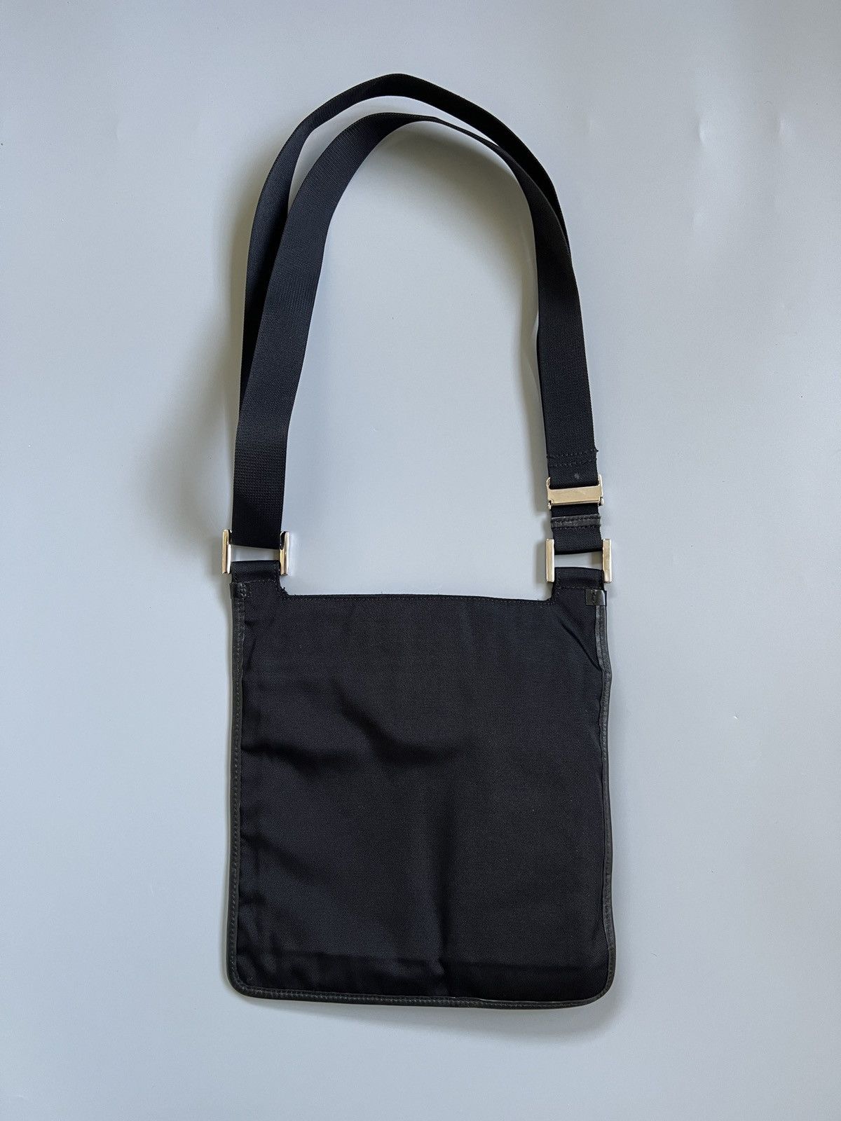 Gucci Authentic Gucci Tech Nylon Crossbody Bag Utility Pocket Size ONE SIZE - 2 Thumbnail