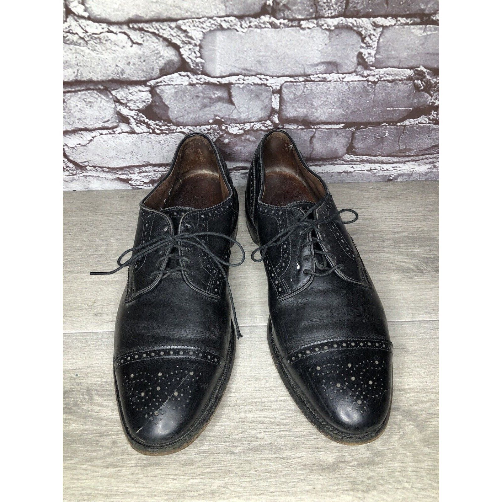Allen Edmonds Allen Edmonds Sanford Black Leather Cap Toe Oxfords Dress Sh Size US 10.5 / EU 43-44 - 2 Thumbnail
