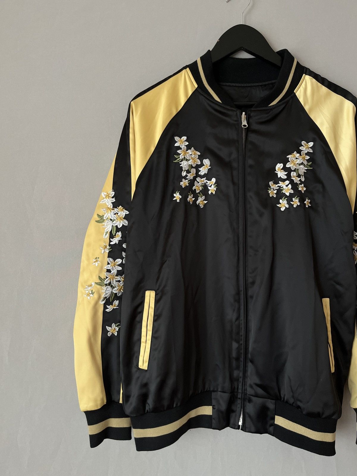 Japanese Brand Hong Kong Sukajan Crane and Flowers Reversible Bomber Jacket Size US XL / EU 56 / 4 - 5 Thumbnail