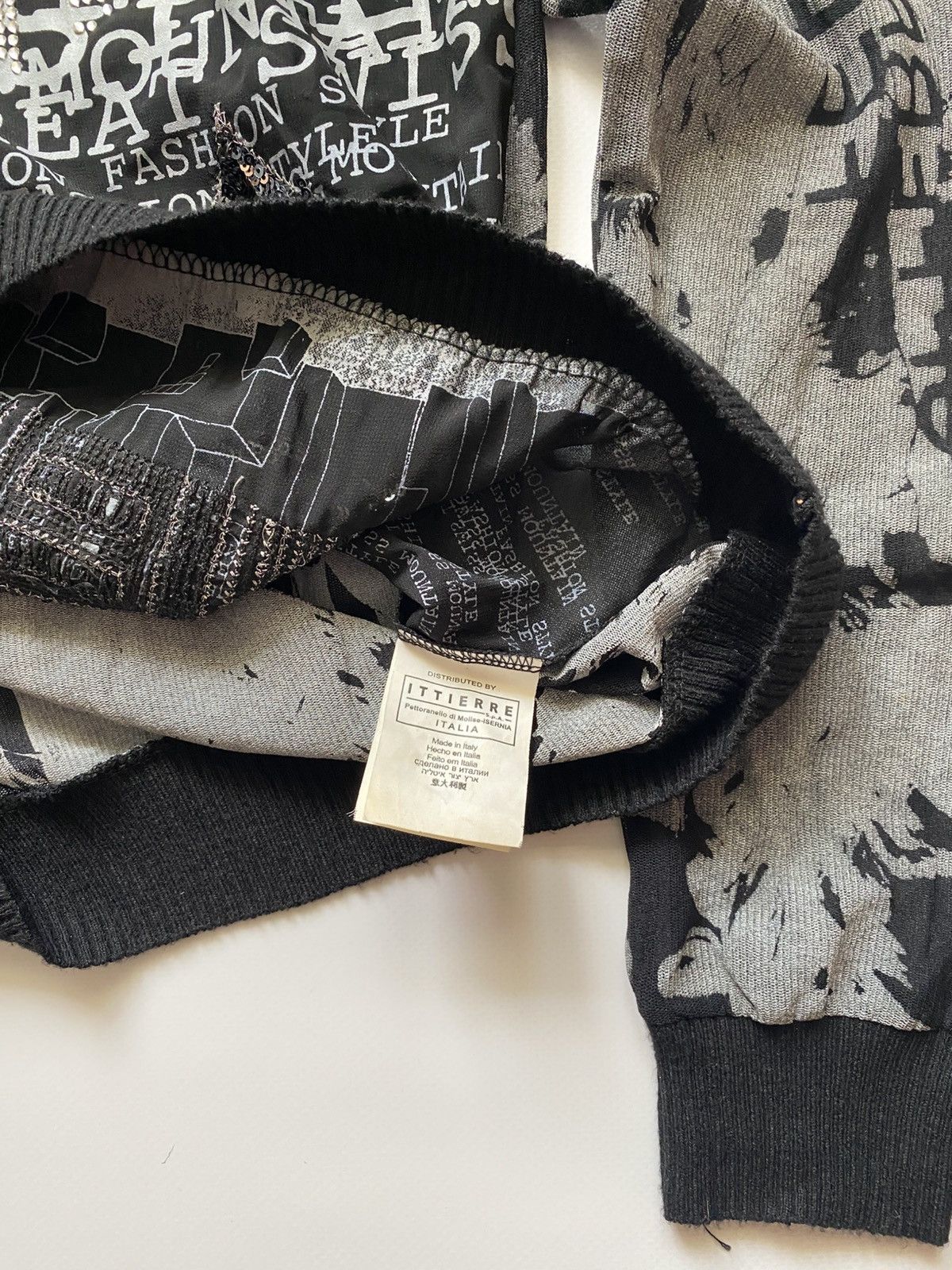 Gianfranco Ferre Gianfranco Ferre Mesh Knit Sleeves sweater Size M / US 6-8 / IT 42-44 - 6 Thumbnail